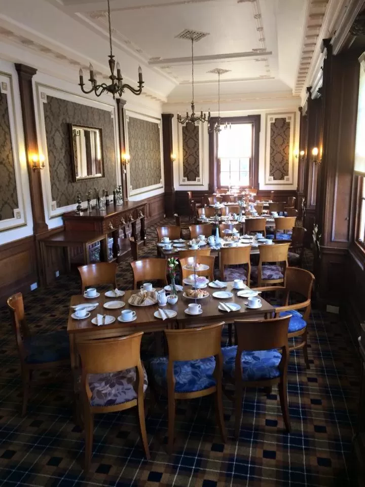 Restaurant/places to eat in The Tontine Hotel