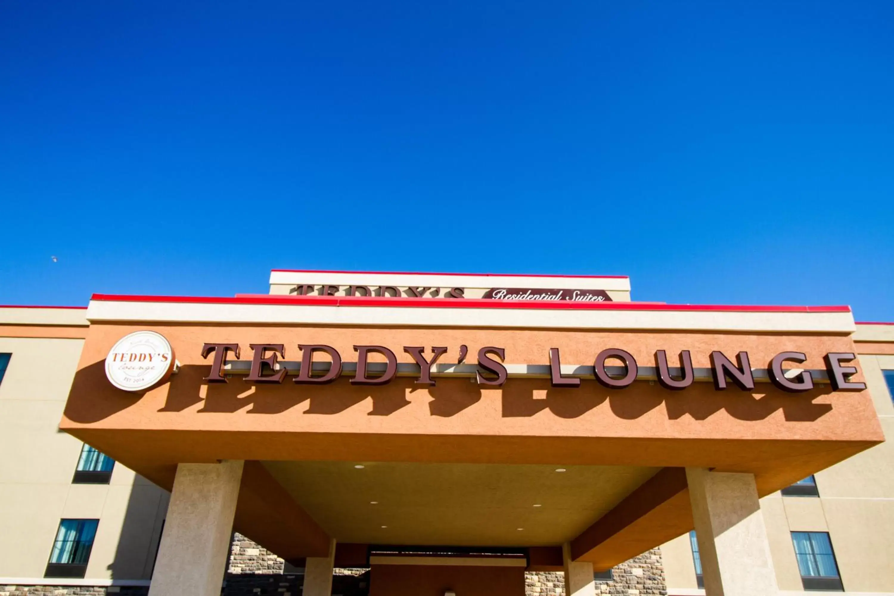 Restaurant/places to eat in Teddy's Residential Suites New Town