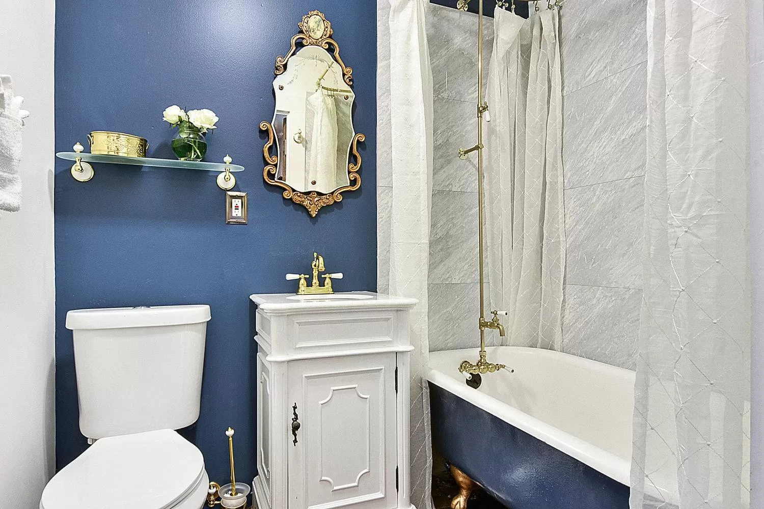 Bathroom in French Quarter Mansion