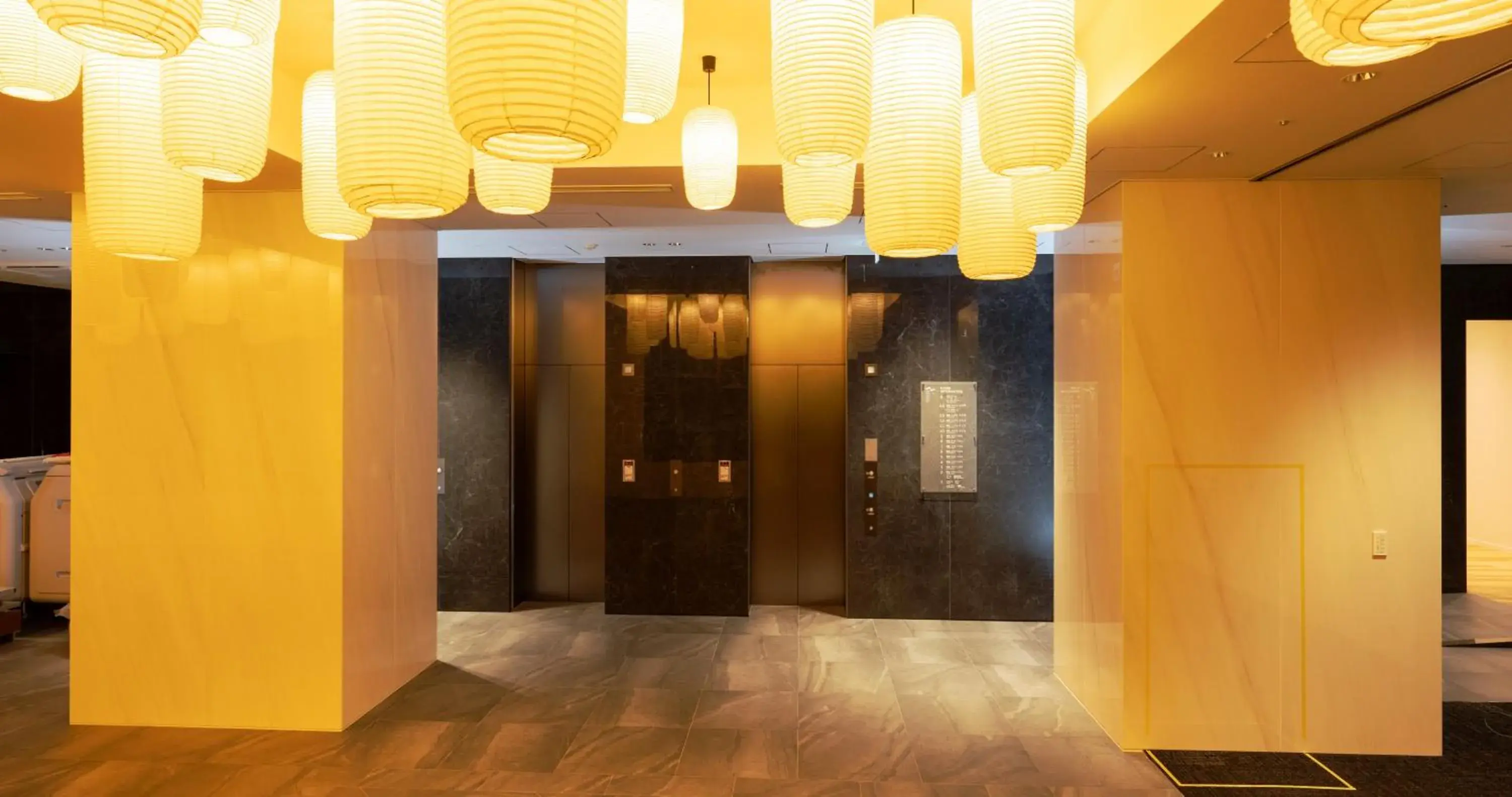 Facade/entrance in HOTEL SANSUI NAHA Ryukyu Onsen Naminoue-No-Yu Facade/entrance in HOTEL SANSUI NAHA Ryukyu Onsen Naminoue-No-Yu