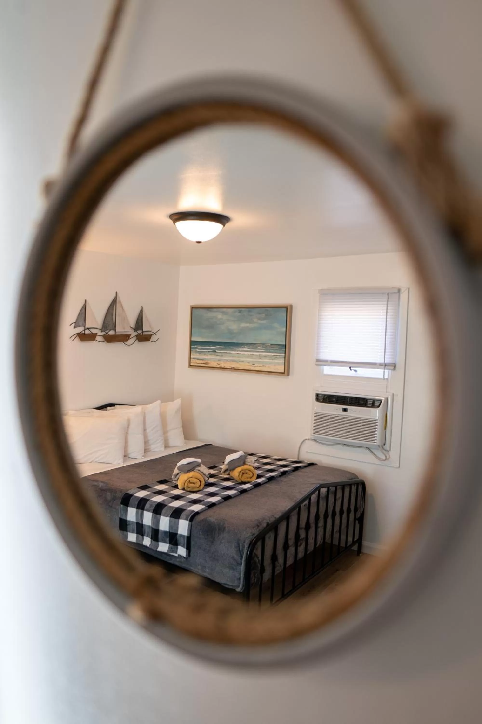 Bed in Cobmin Ridge Motel