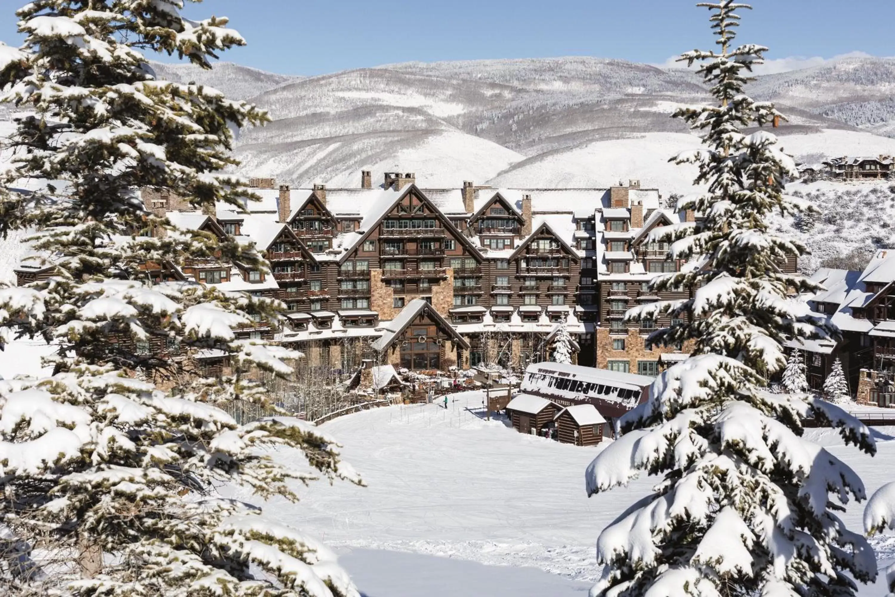 Property building, Winter in The Ritz-Carlton, Bachelor Gulch