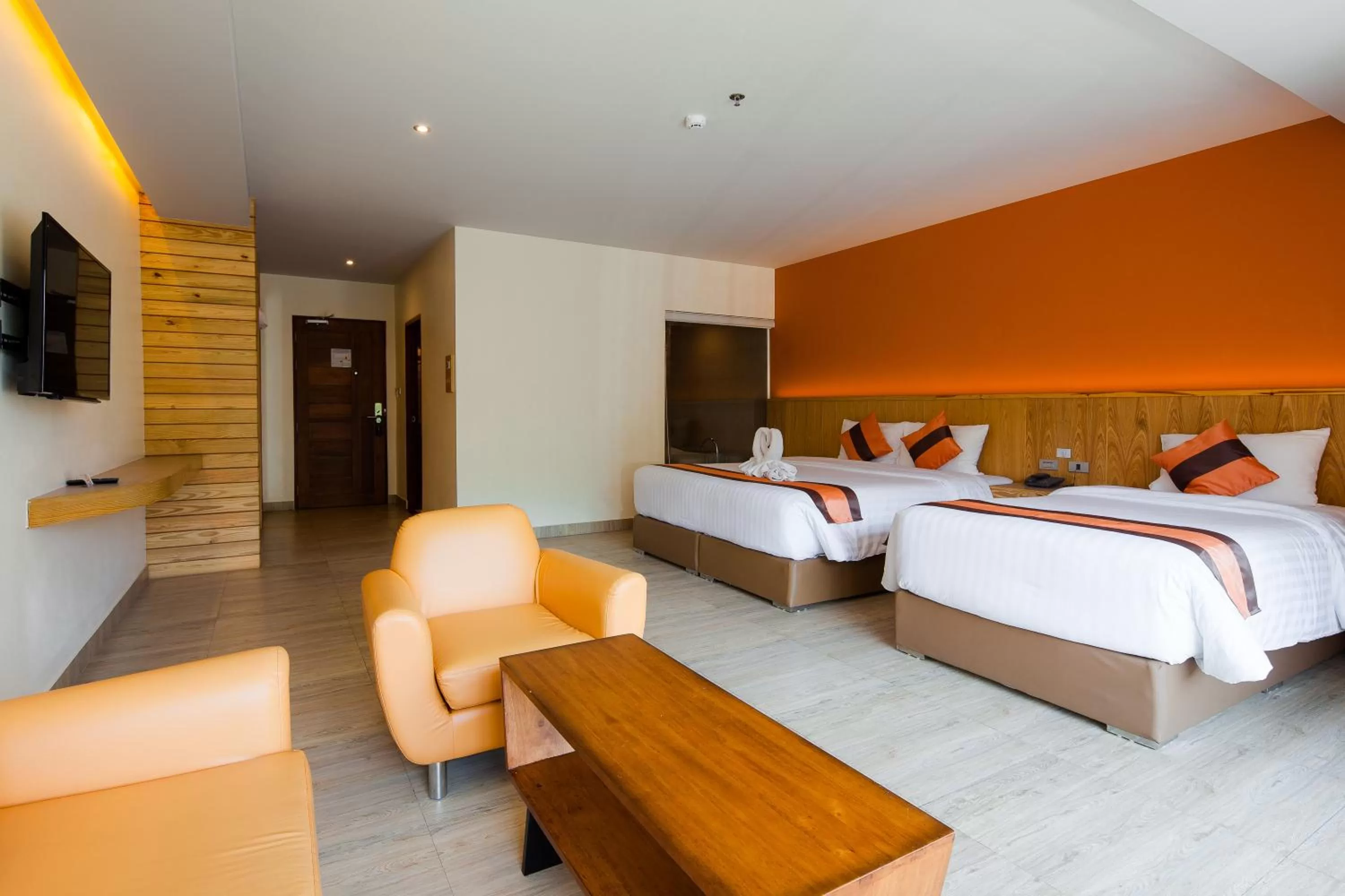 Triple Room with Mountain View in Balihai Bay Pattaya