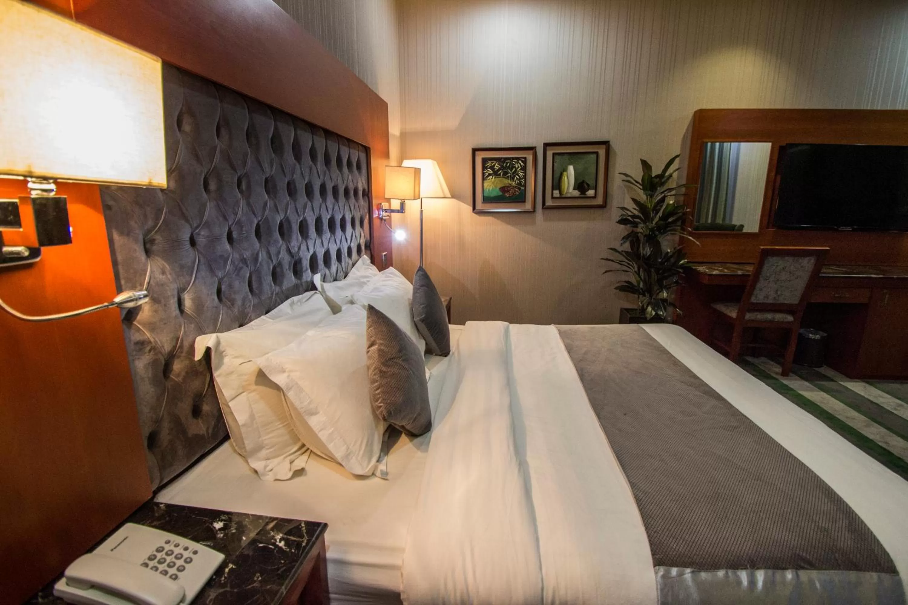 Photo of the whole room, Bed in شاطيء الحياة للأجنحة الفندقية shaty alhayat