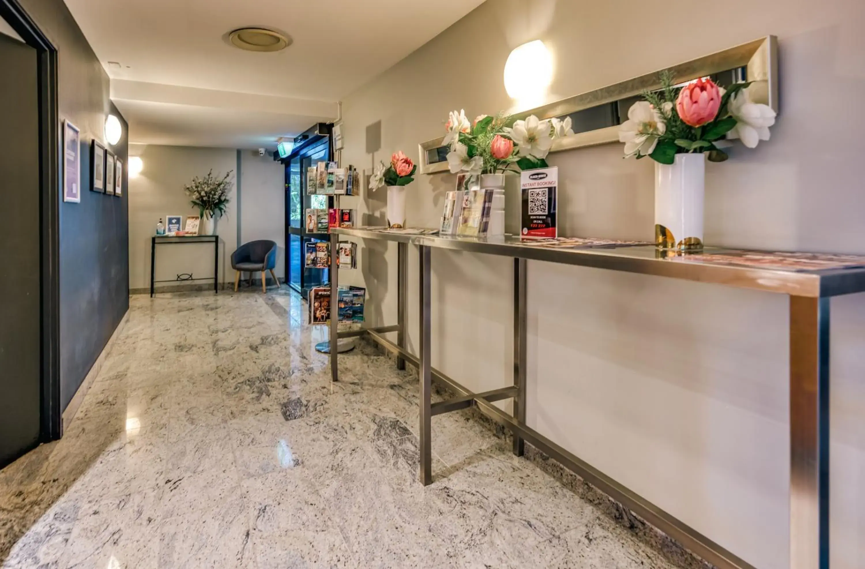 Lobby or reception in Il Mondo Boutique Hotel
