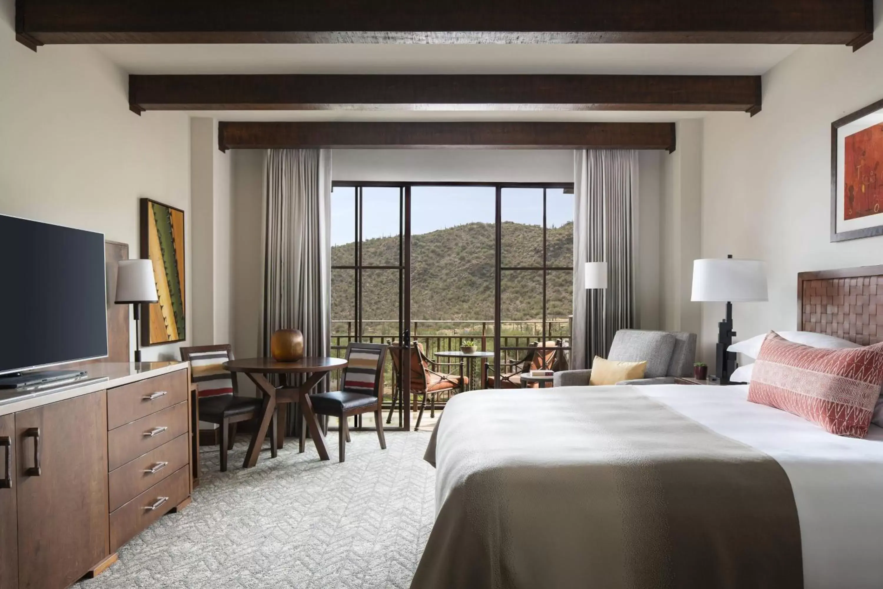 Photo of the whole room, Bed in The Ritz-Carlton, Dove Mountain