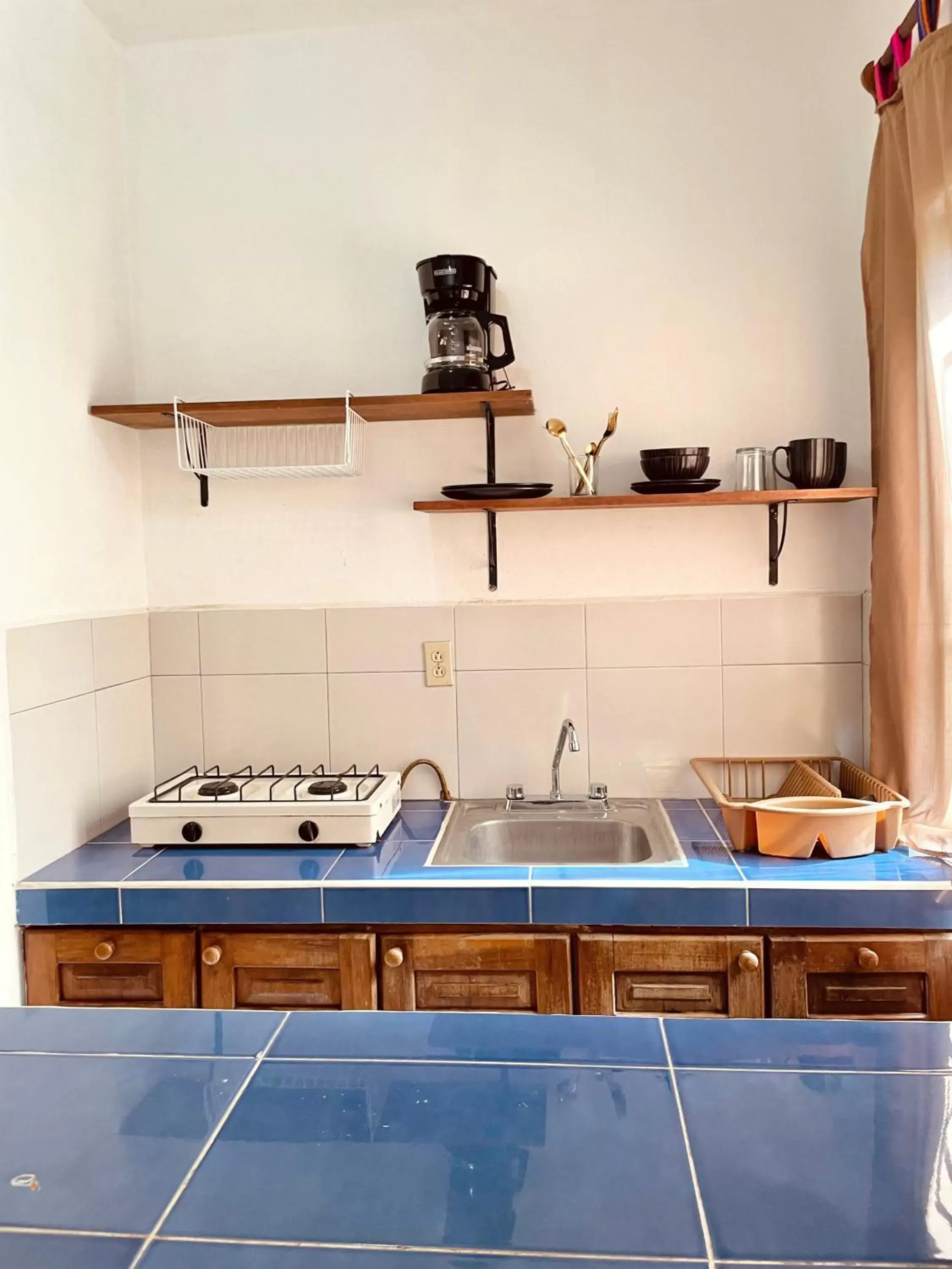 Kitchen or kitchenette, Kitchen/Kitchenette in Anana Coliving