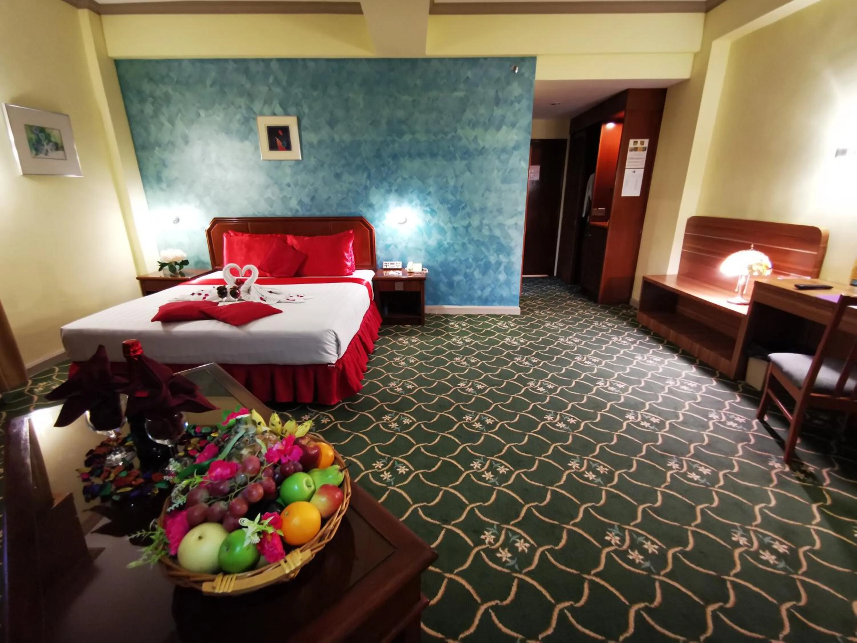 Photo of the whole room, Bed in Hotel Sandakan