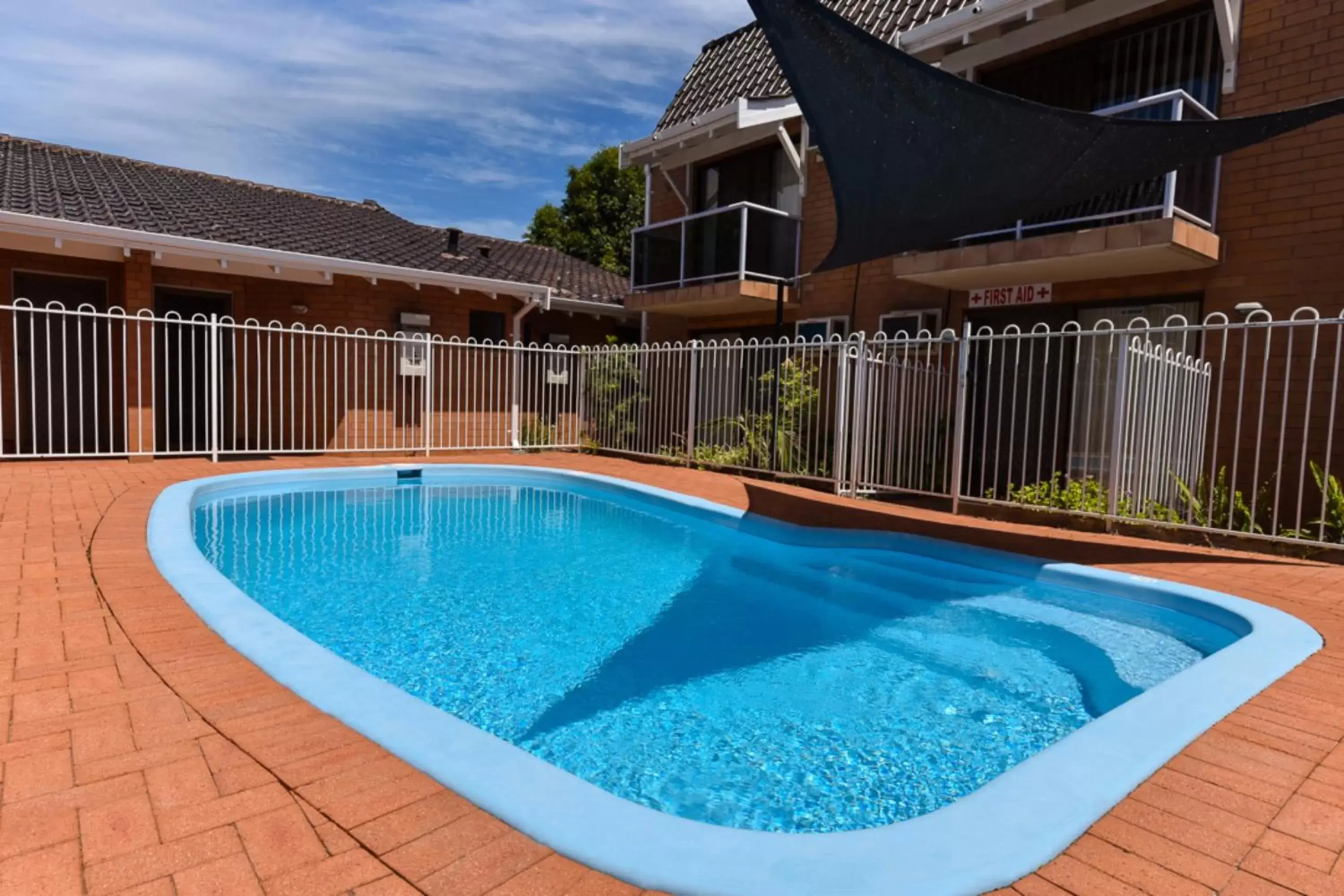 Property building, Swimming Pool in Sanno Marracoonda Perth Airport Hotel