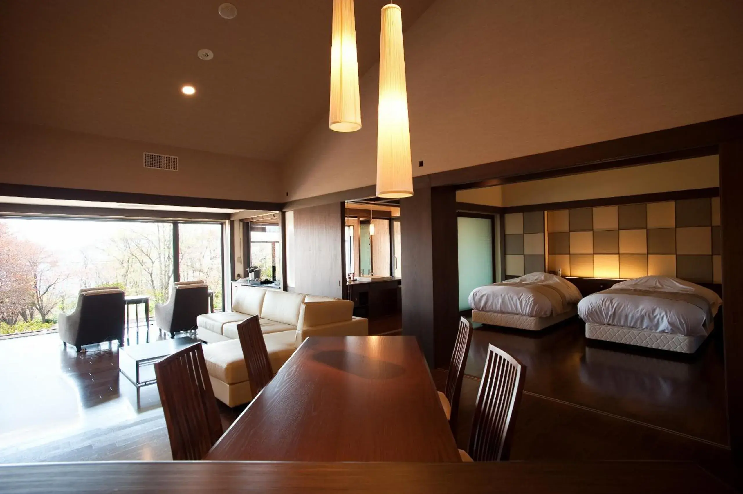 Presidential Suite with Open-Air Bath - Japanese Breakfast + In-Room Kaiseki Dinner Included in Lake Shikotsu Tsuruga Resort Spa Mizu no Uta