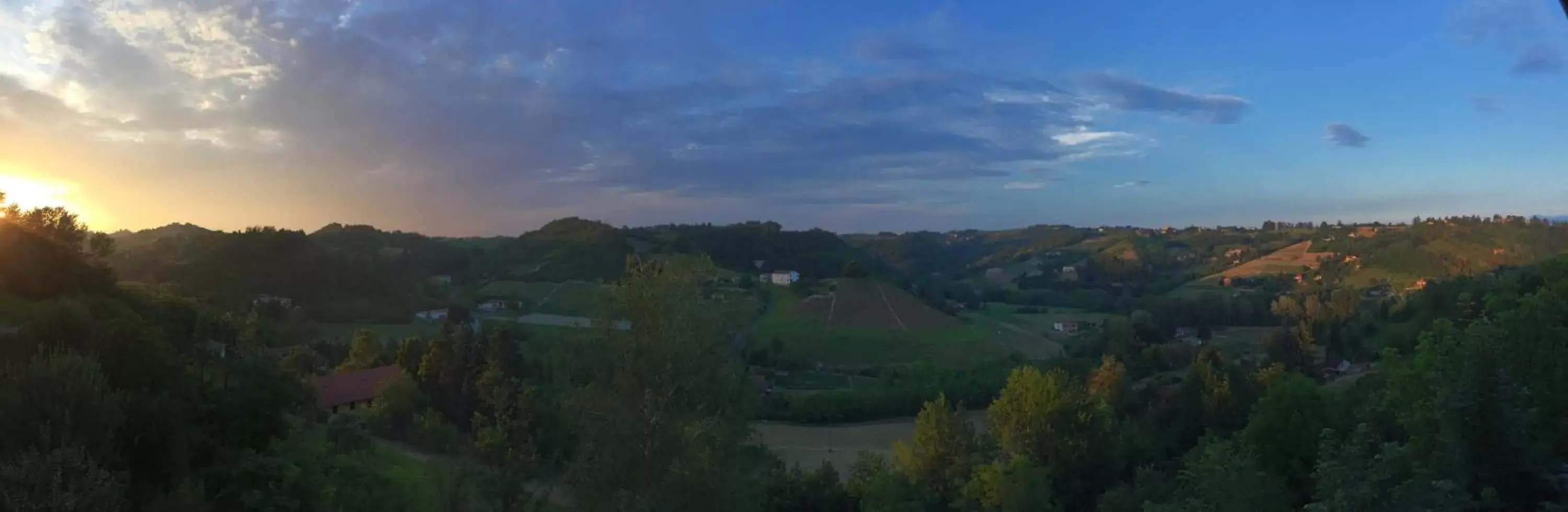 Nearby landmark, Bird's-eye View in La Contea