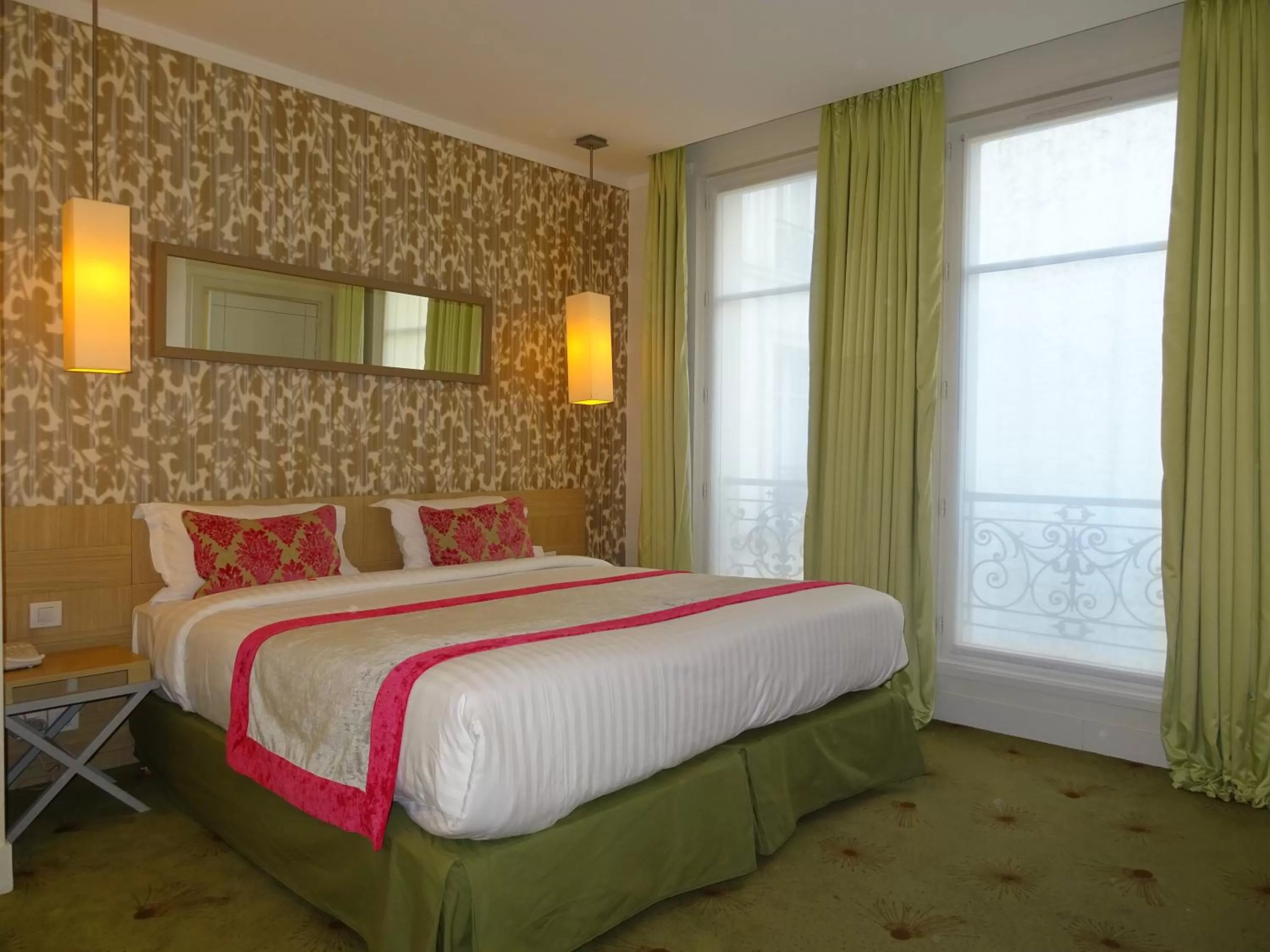 Bedroom, Bed in Le Marceau Bastille