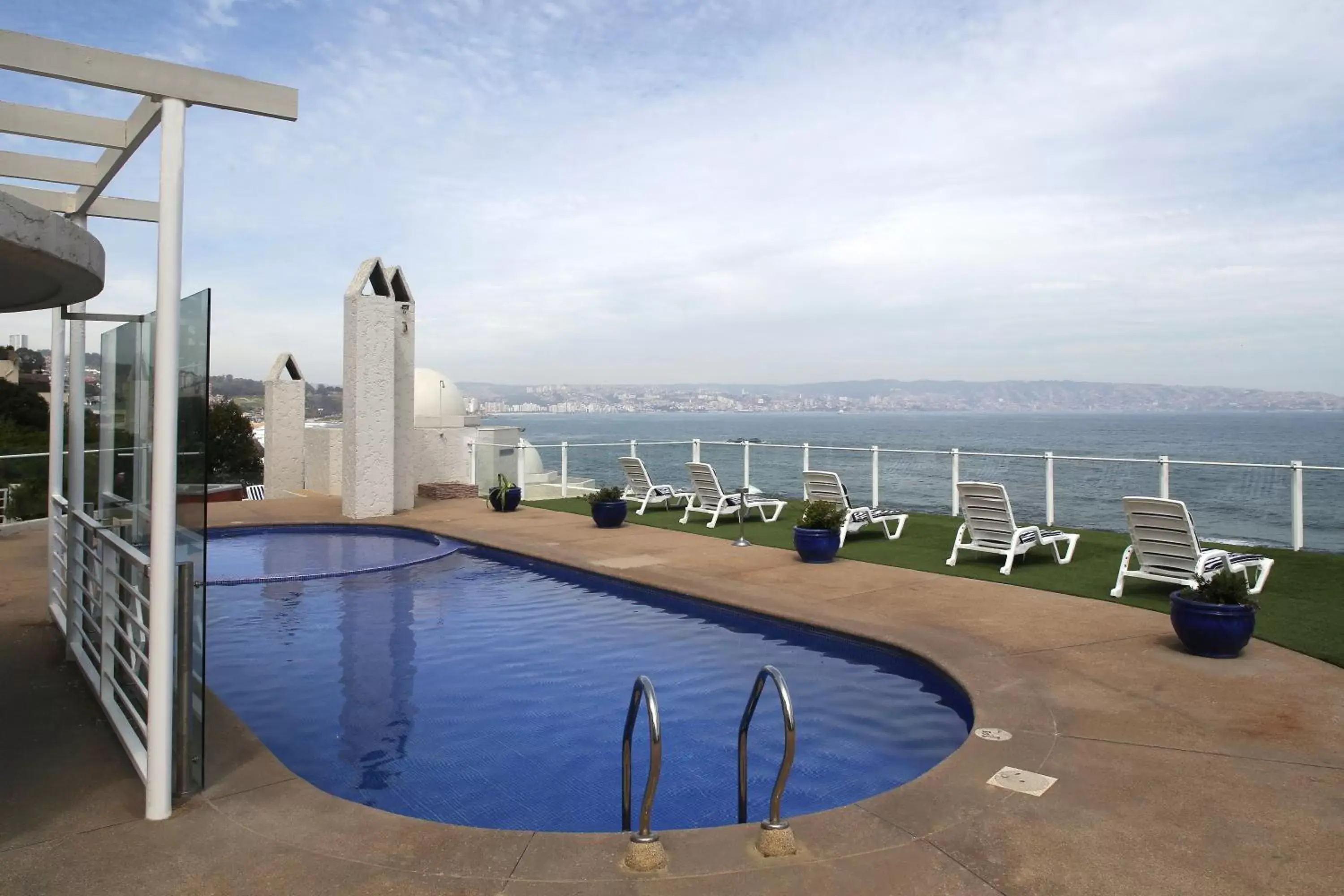 Sea view, Swimming Pool in MR Mar Suites (ex Neruda Mar Suites)