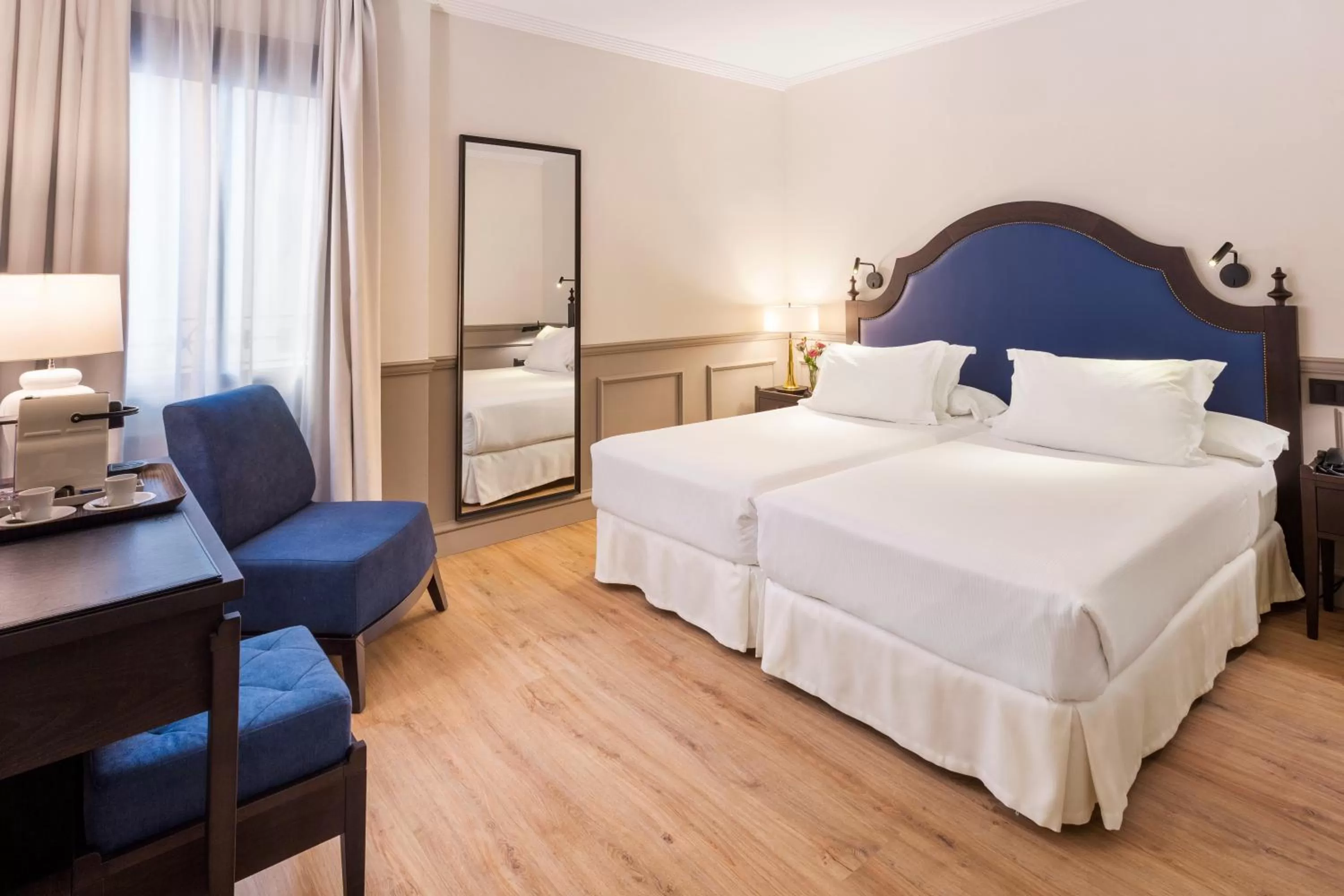 Decorative detail, Bed in H10 Corregidor Boutique Hotel