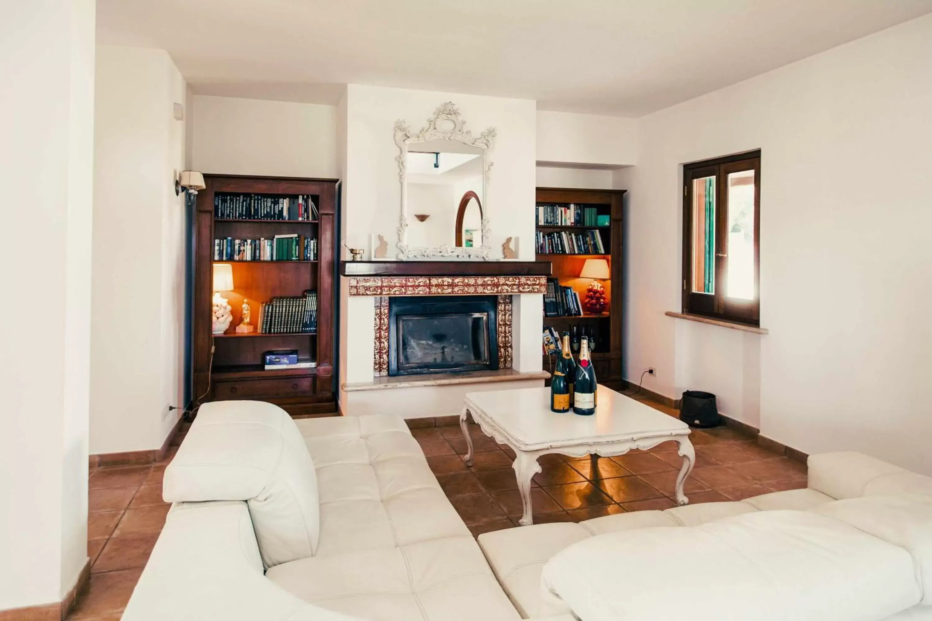 Living room, Seating Area in Bed and Breakfast Villa Romano