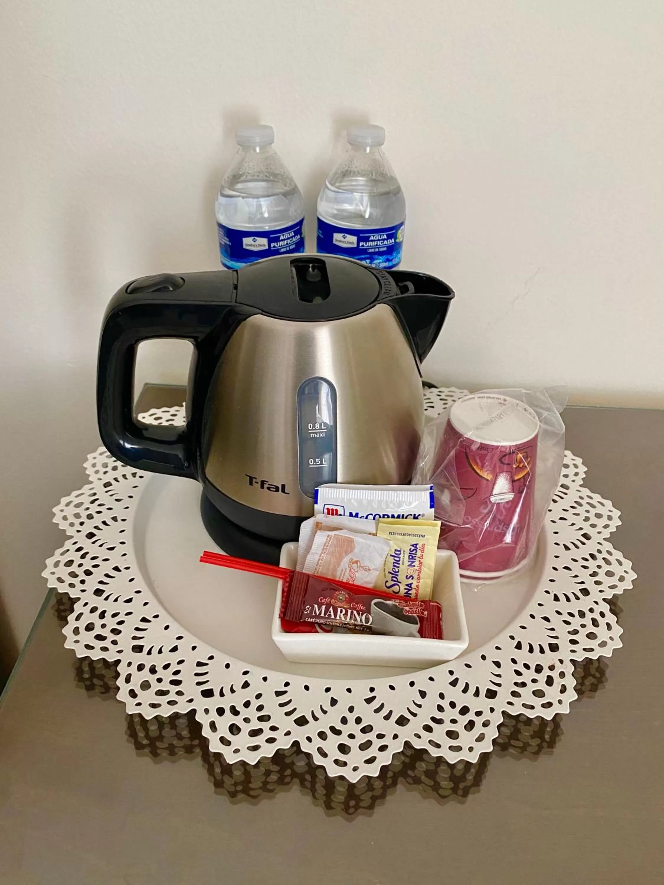 Coffee/tea facilities in Seven Crown La Paz Malecon
