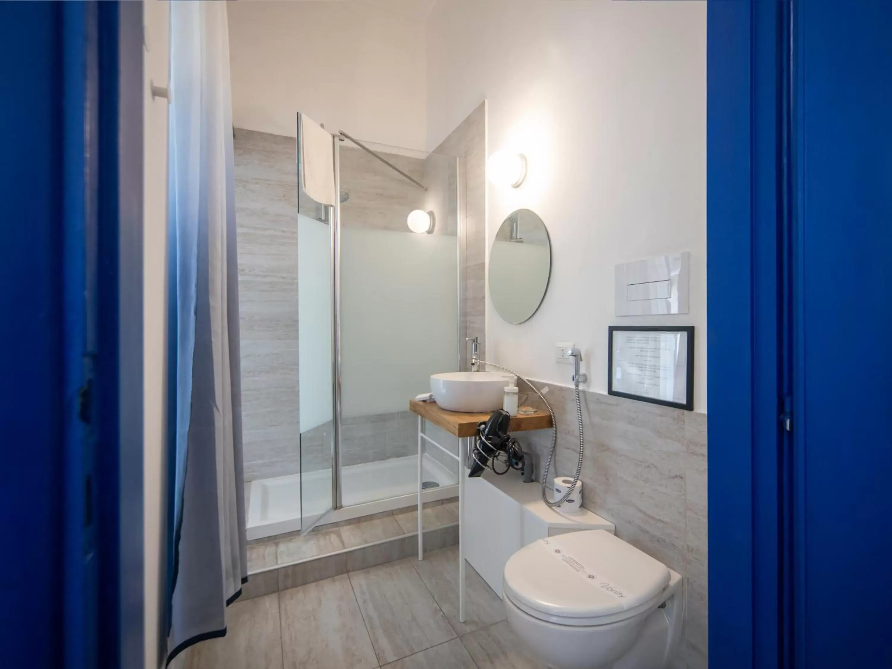 Shower, Bathroom in Salotto Borbonico