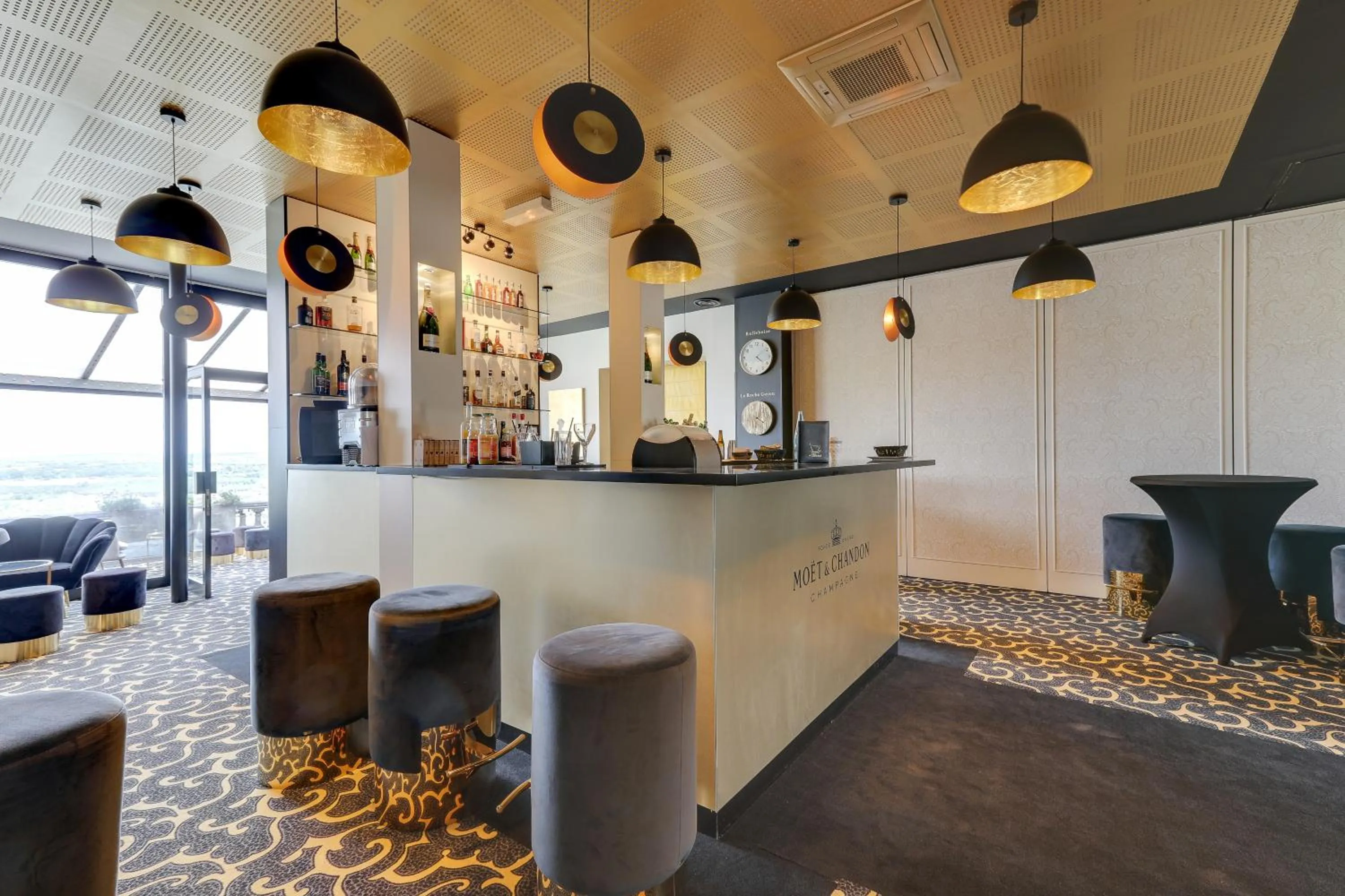 Lounge or bar in Domaine De La Corniche