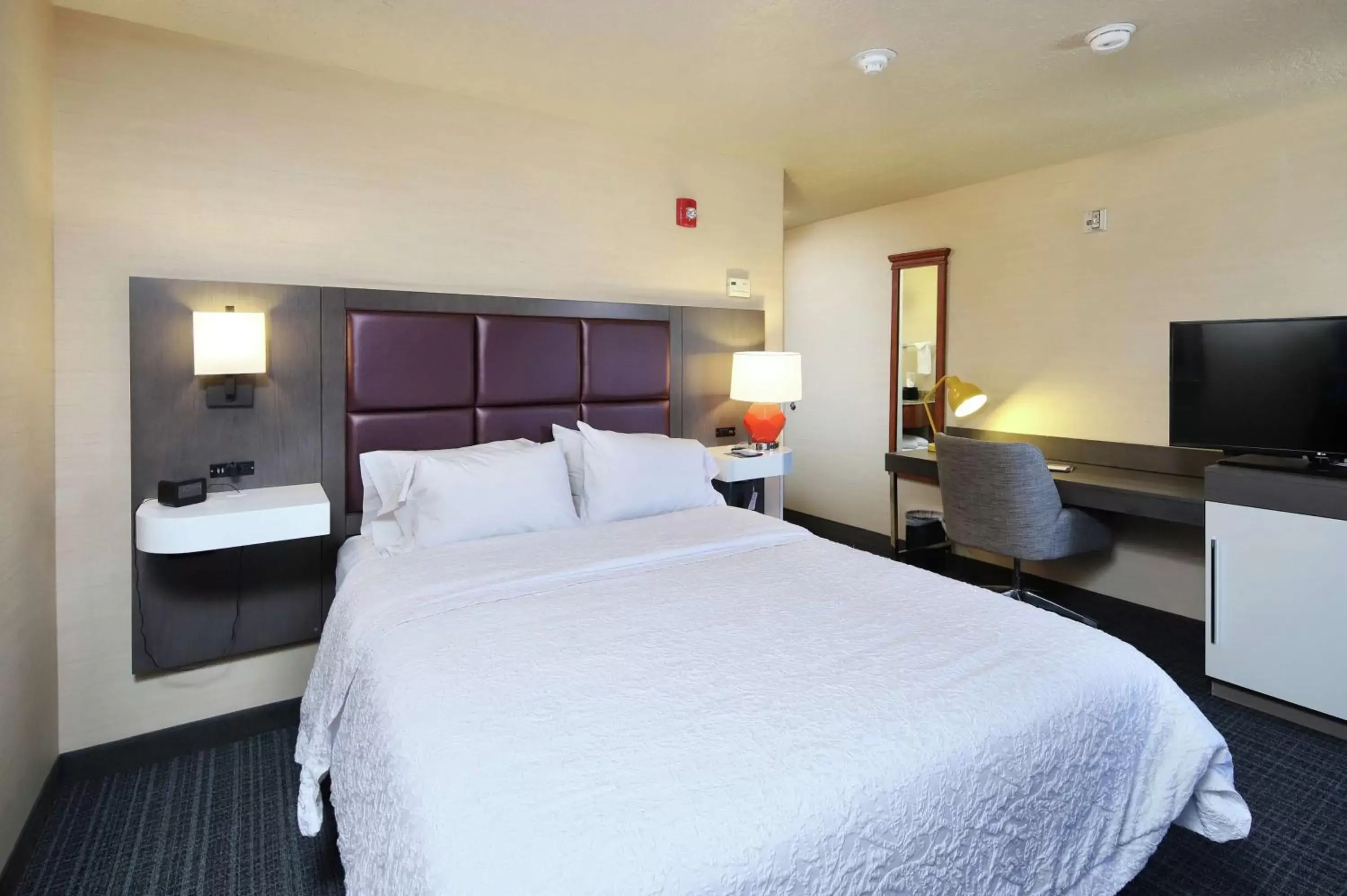 Bedroom, Bed in Hampton Inn Sierra Vista