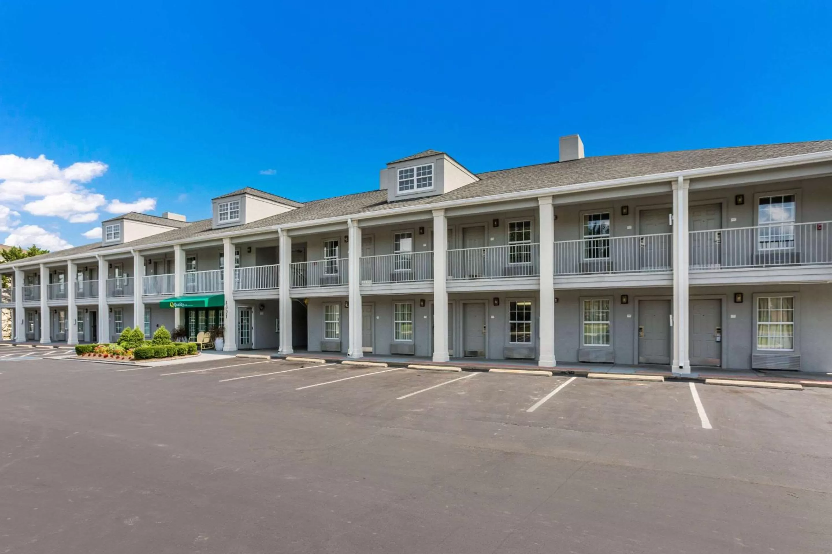 Property building in Quality Inn Gallatin-Nashville Metro