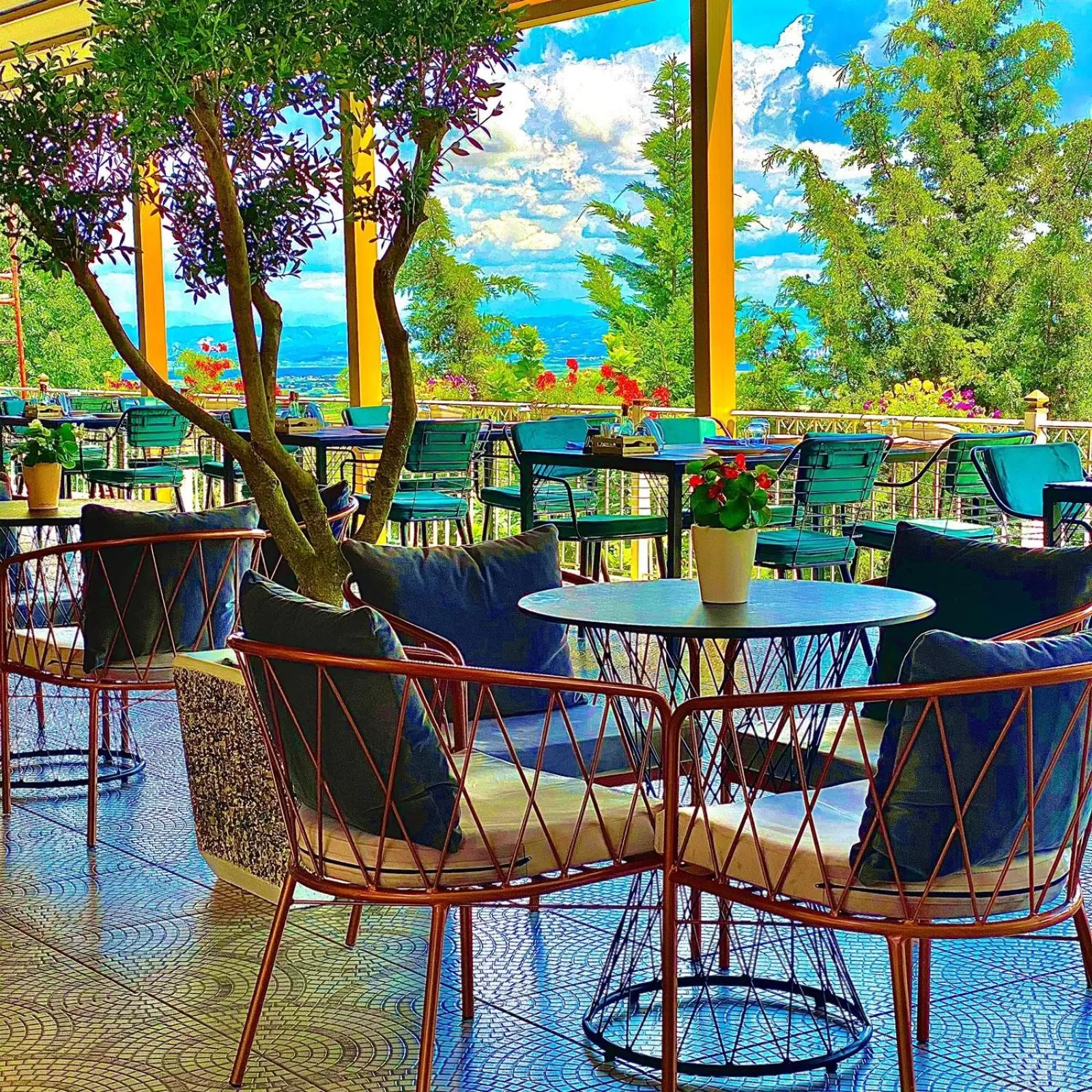 Lounge or bar in Ardenica Boutique Hotel