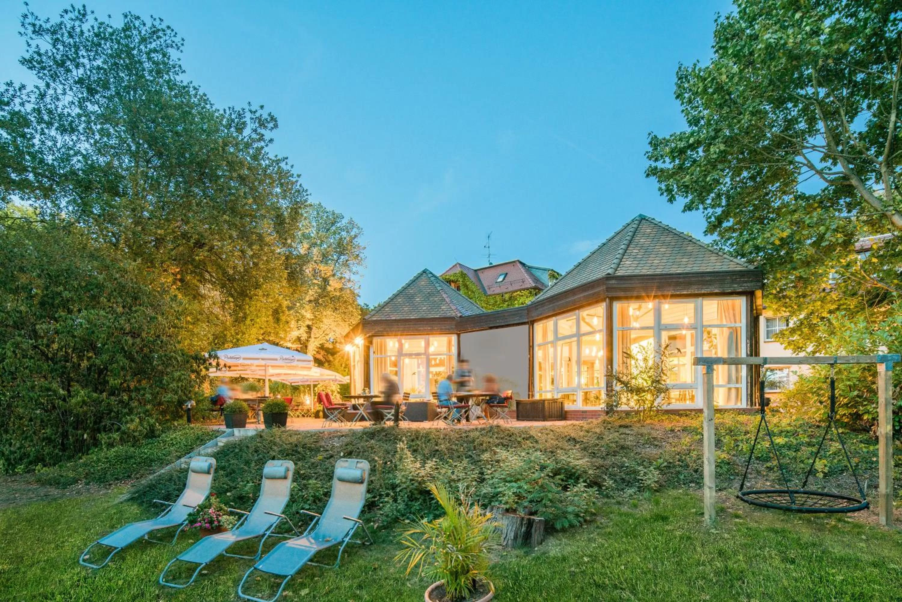 Property building in Parkhotel Diani