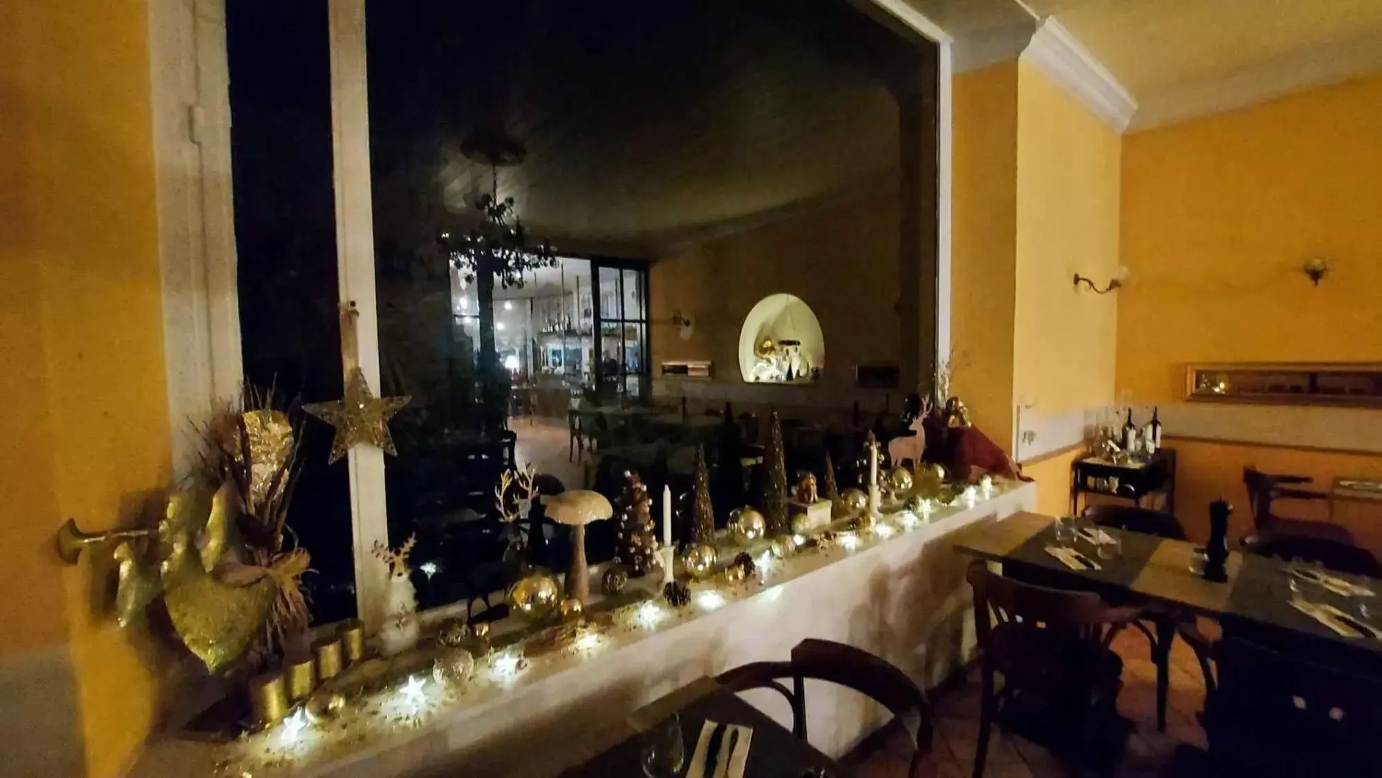 Restaurant/Places to Eat in Hotel Croce Federale