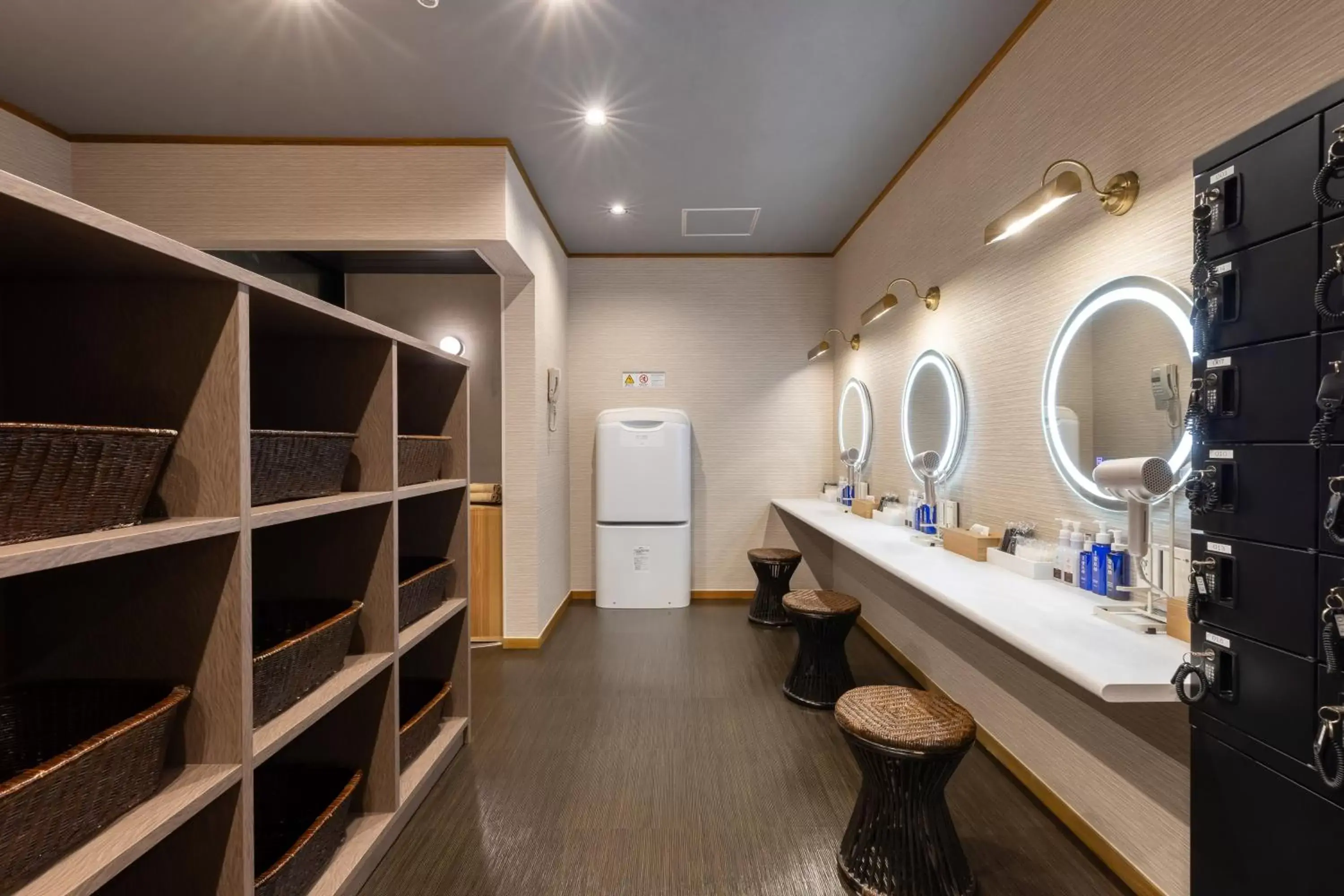 Public Bath, Bathroom in Matsumoto Hotel Kagetsu