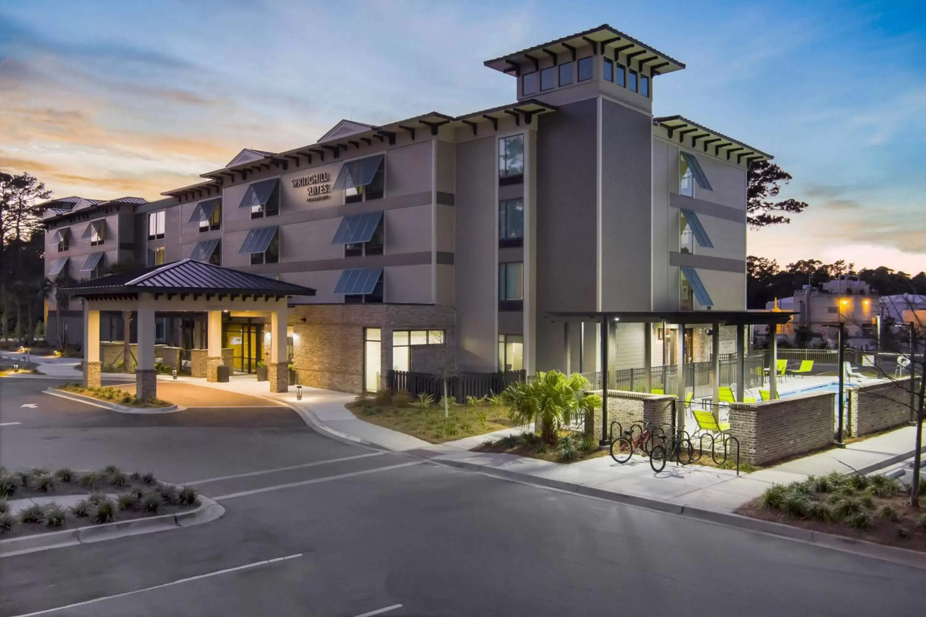 Property Building in SpringHill Suites Hilton Head Island