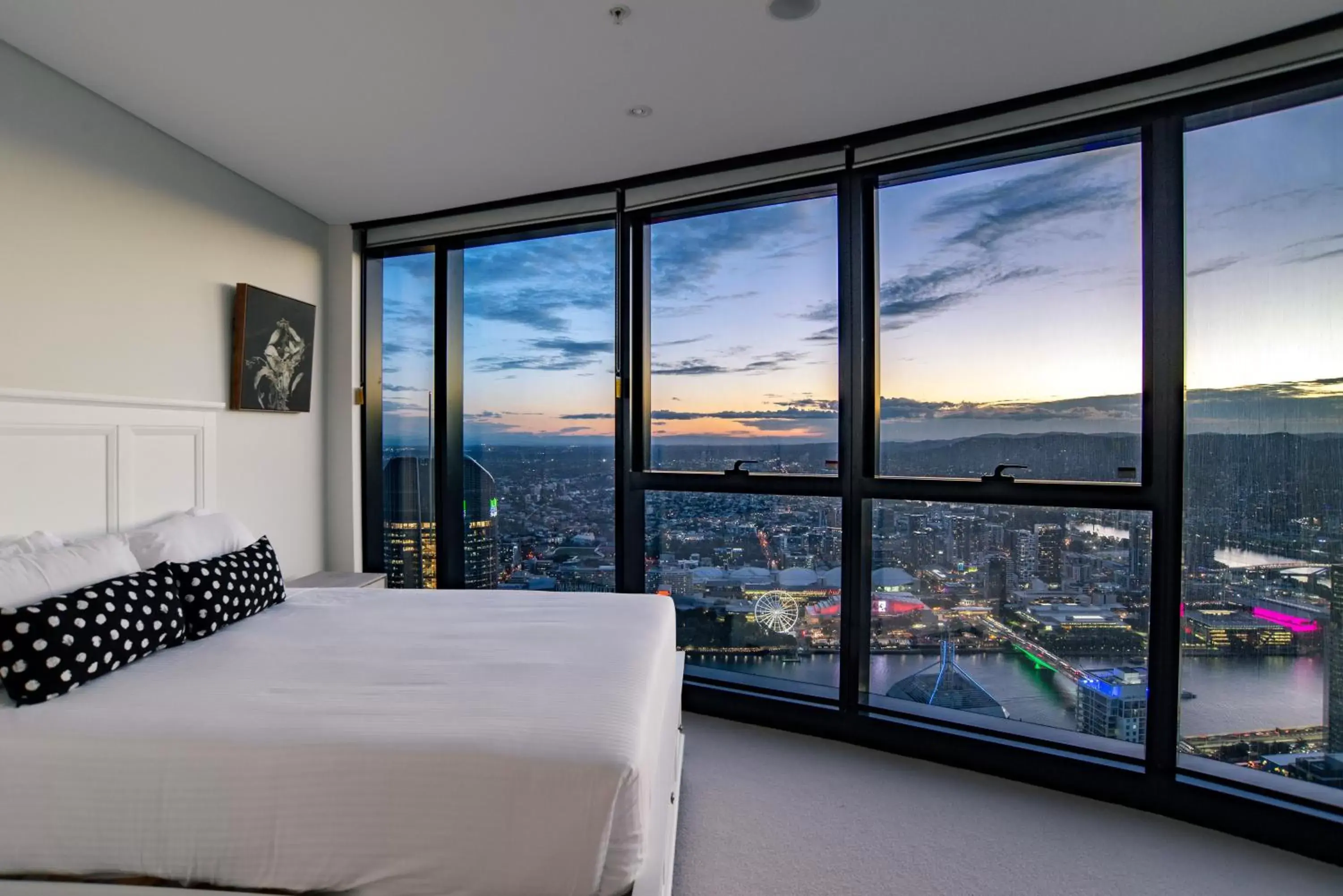 Bedroom, Mountain View in Brisbane Skytower by CLLIX