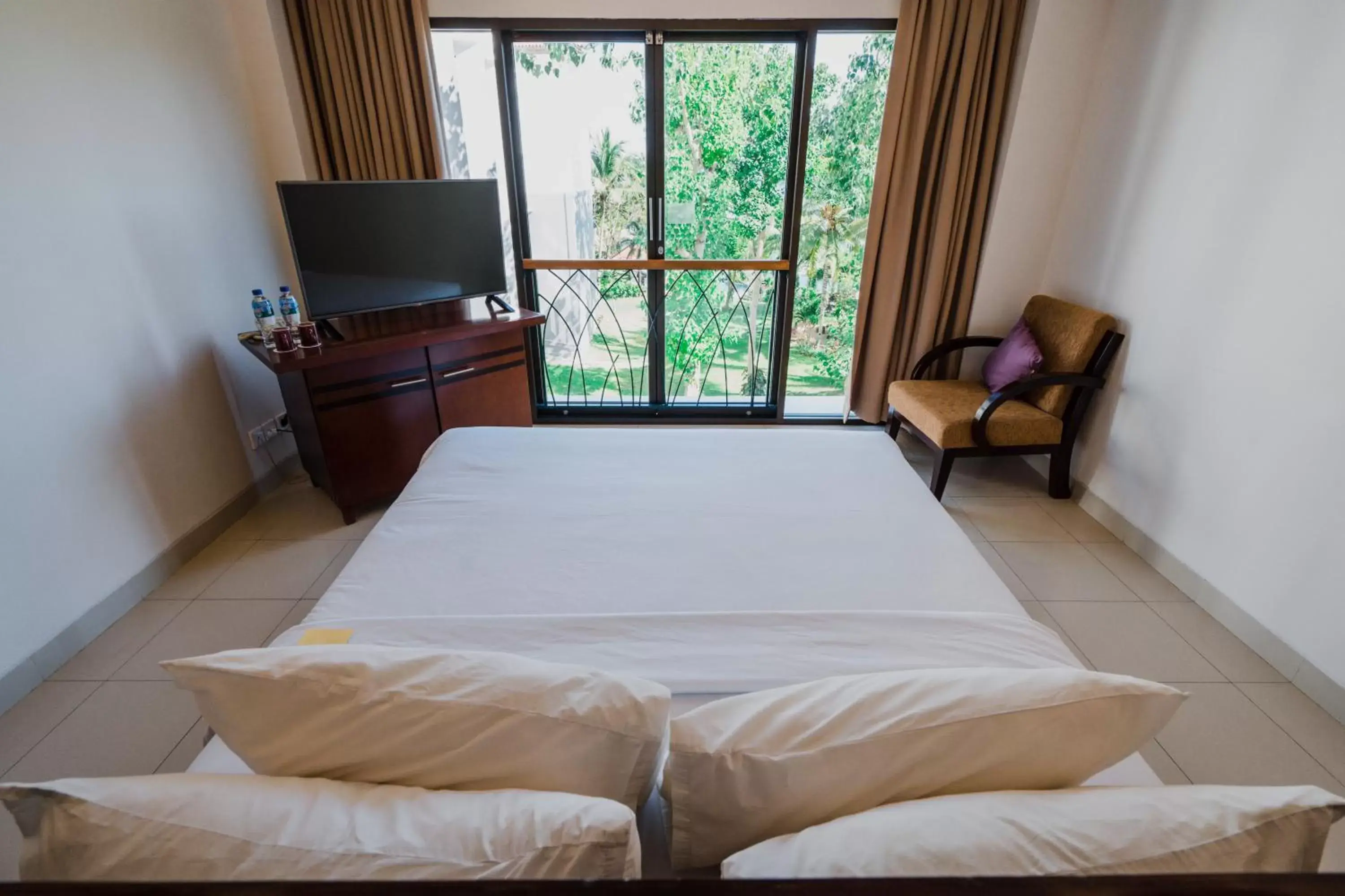 Bed in Bintang Flores Hotel