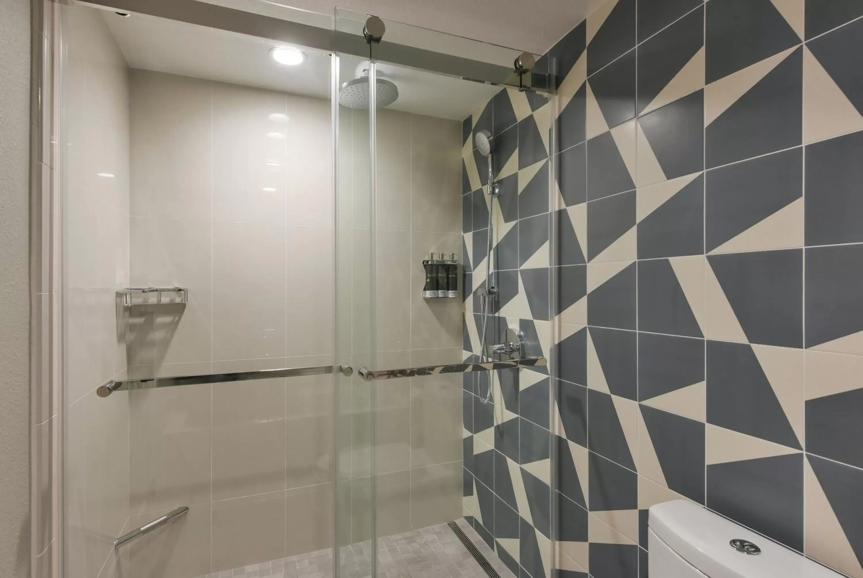 Shower, Bathroom in Hyatt Centric Santa Clara Silicon Valley