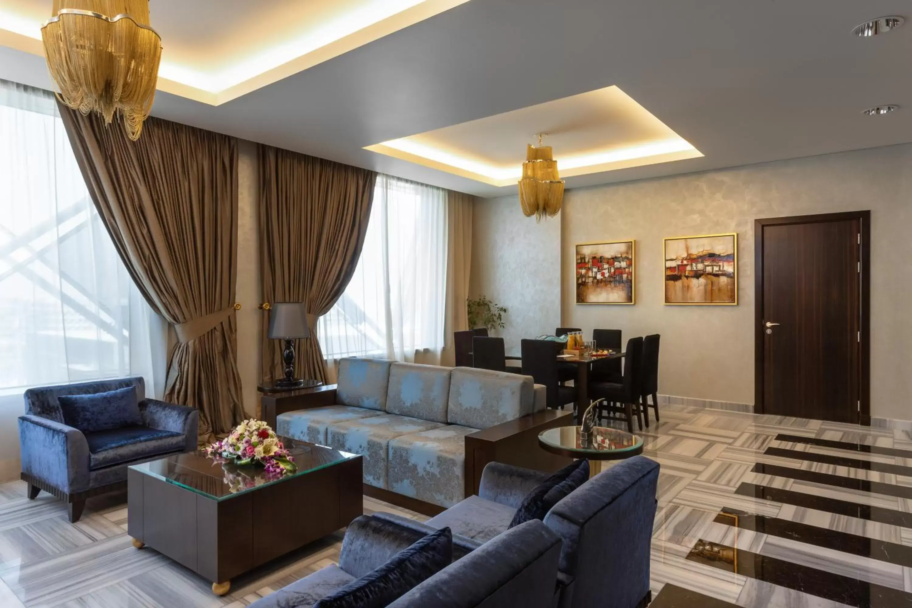 Living room, Seating Area in Crowne Plaza Riyadh - RDC Hotel & Convention, an IHG Hotel