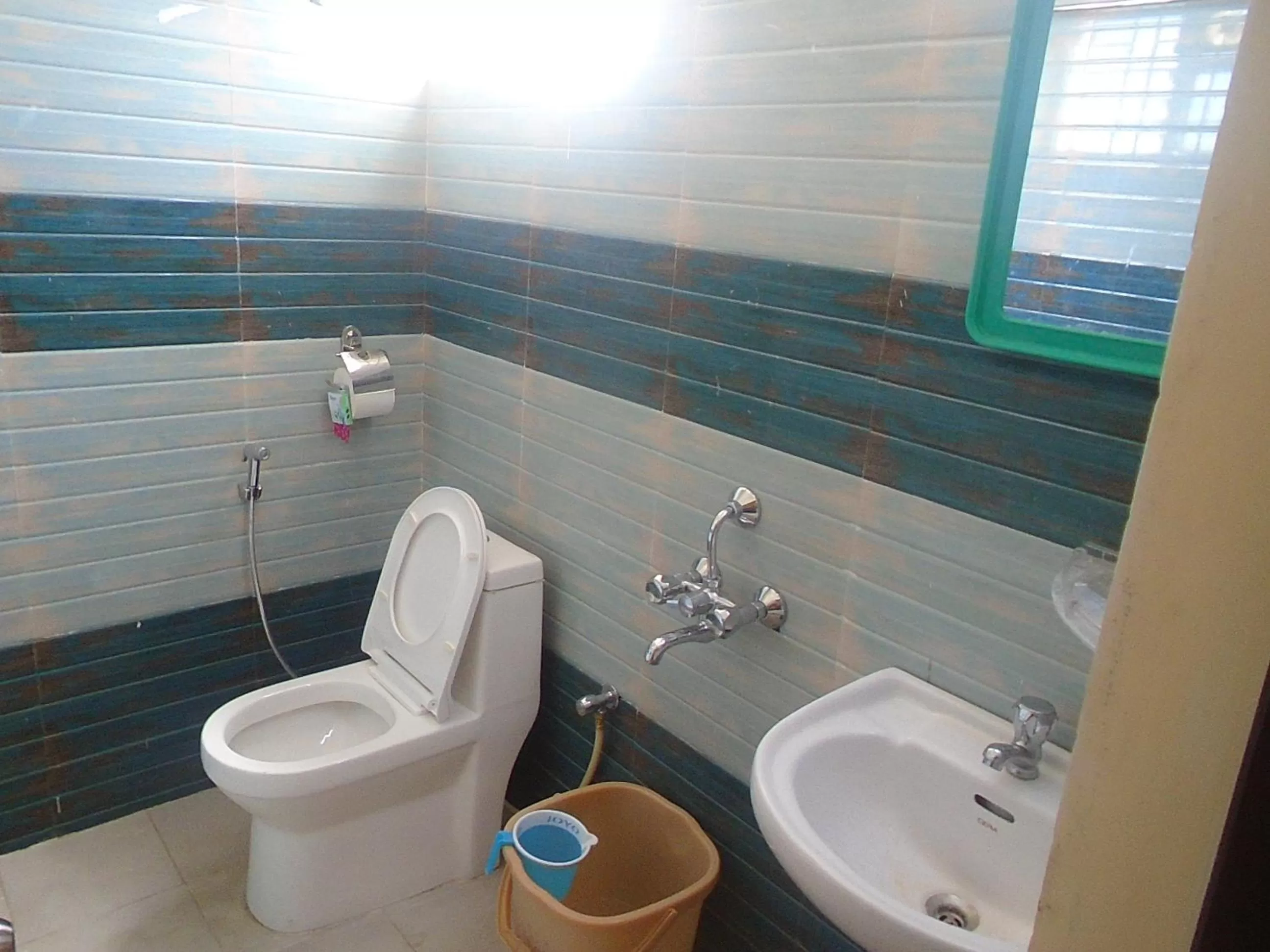 Bathroom in SV Dreamstay near Kempegowda International Airport