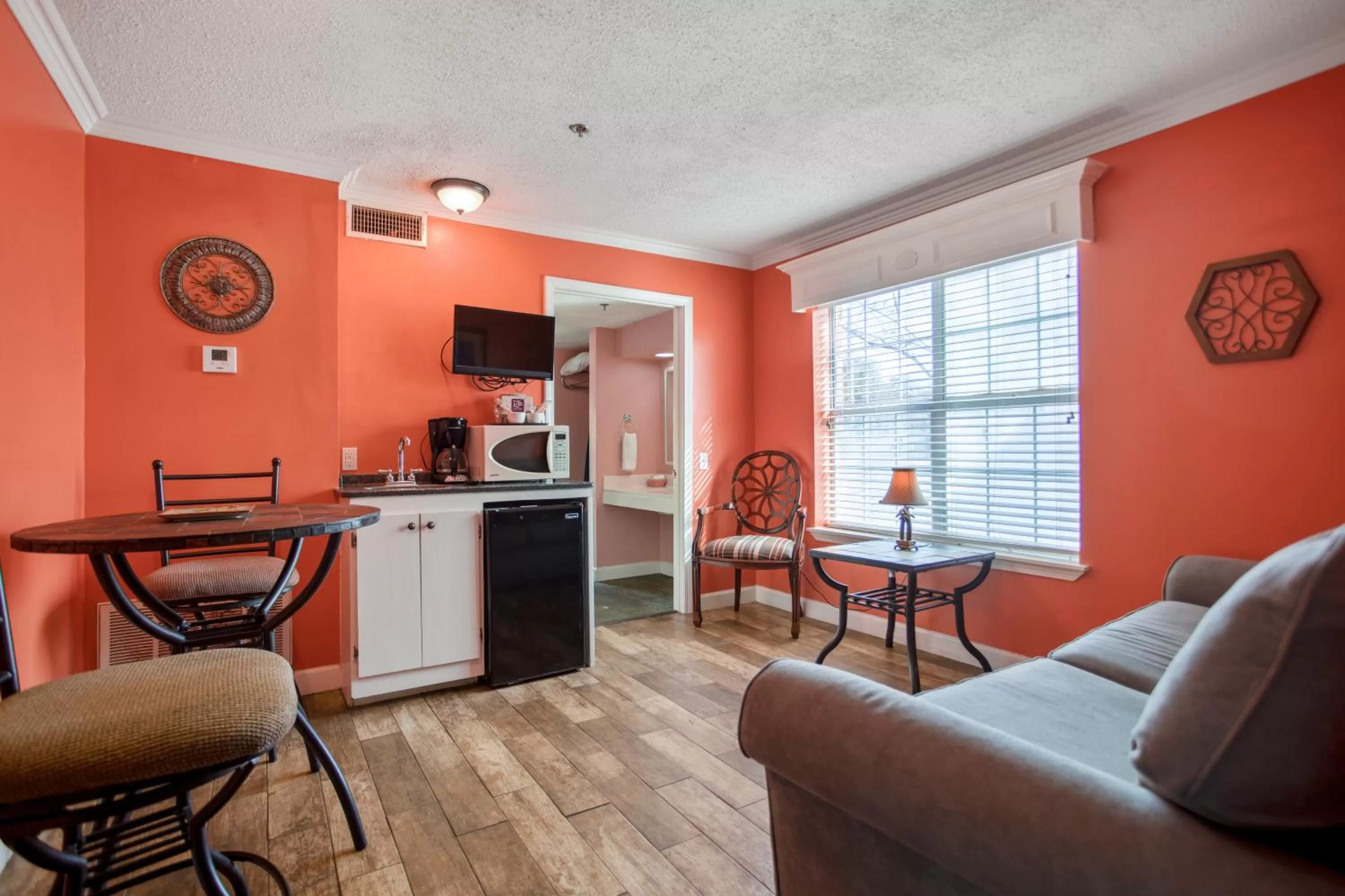 Edgewater Inn - Biloxi Beach