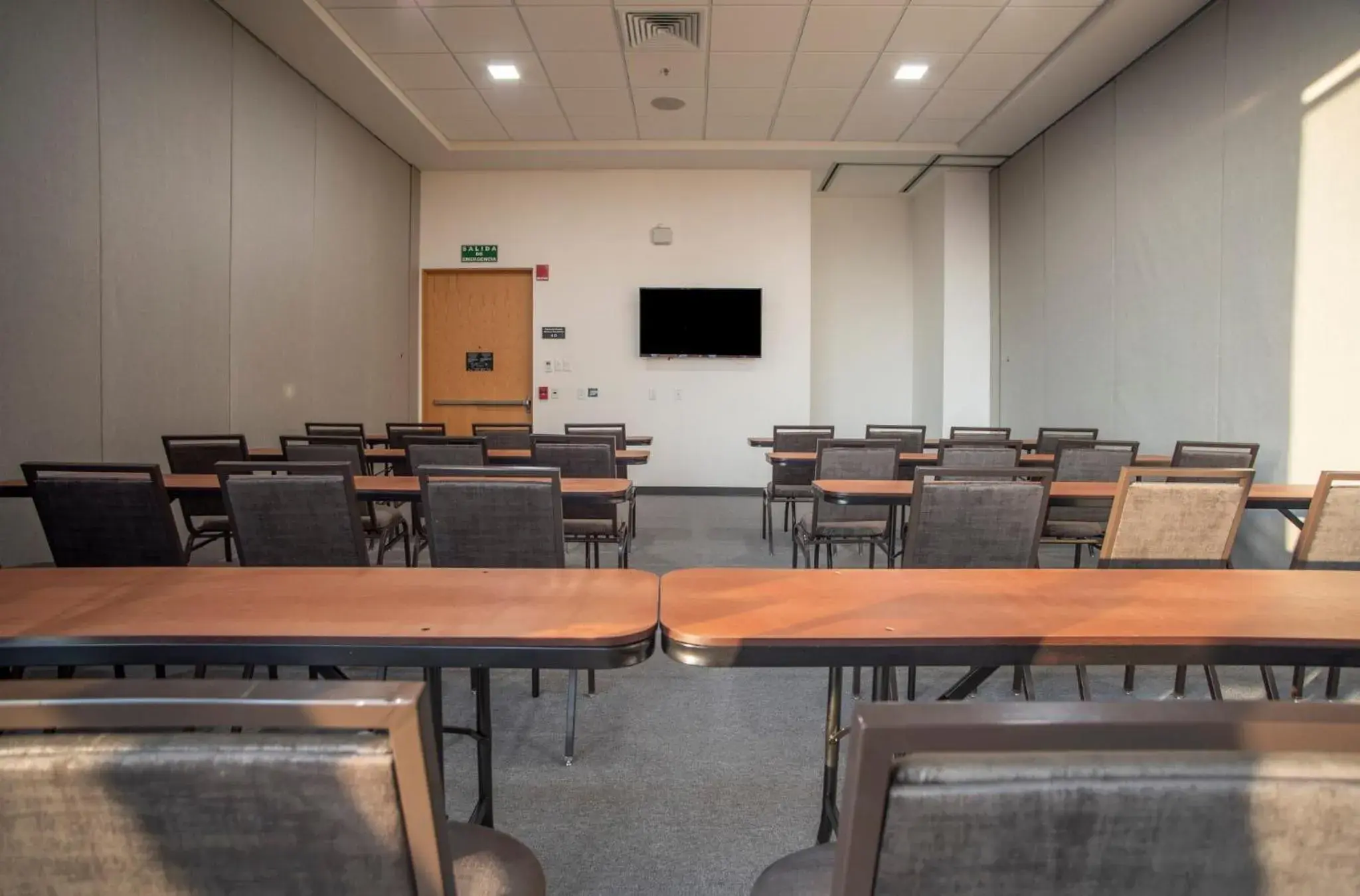 Meeting/conference room in voco Guadalajara Neruda, an IHG Hotel