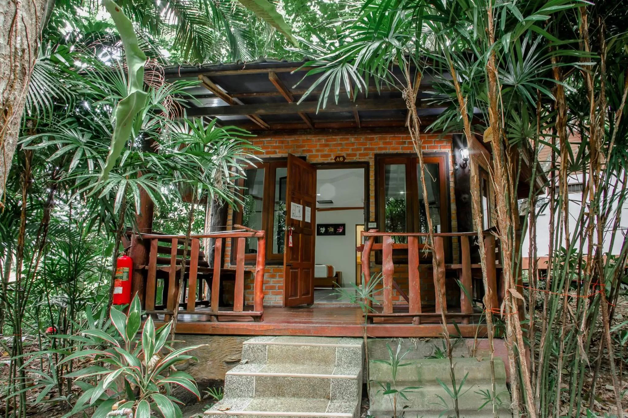 Aonang Cliff View Resort SHA Extra Plus