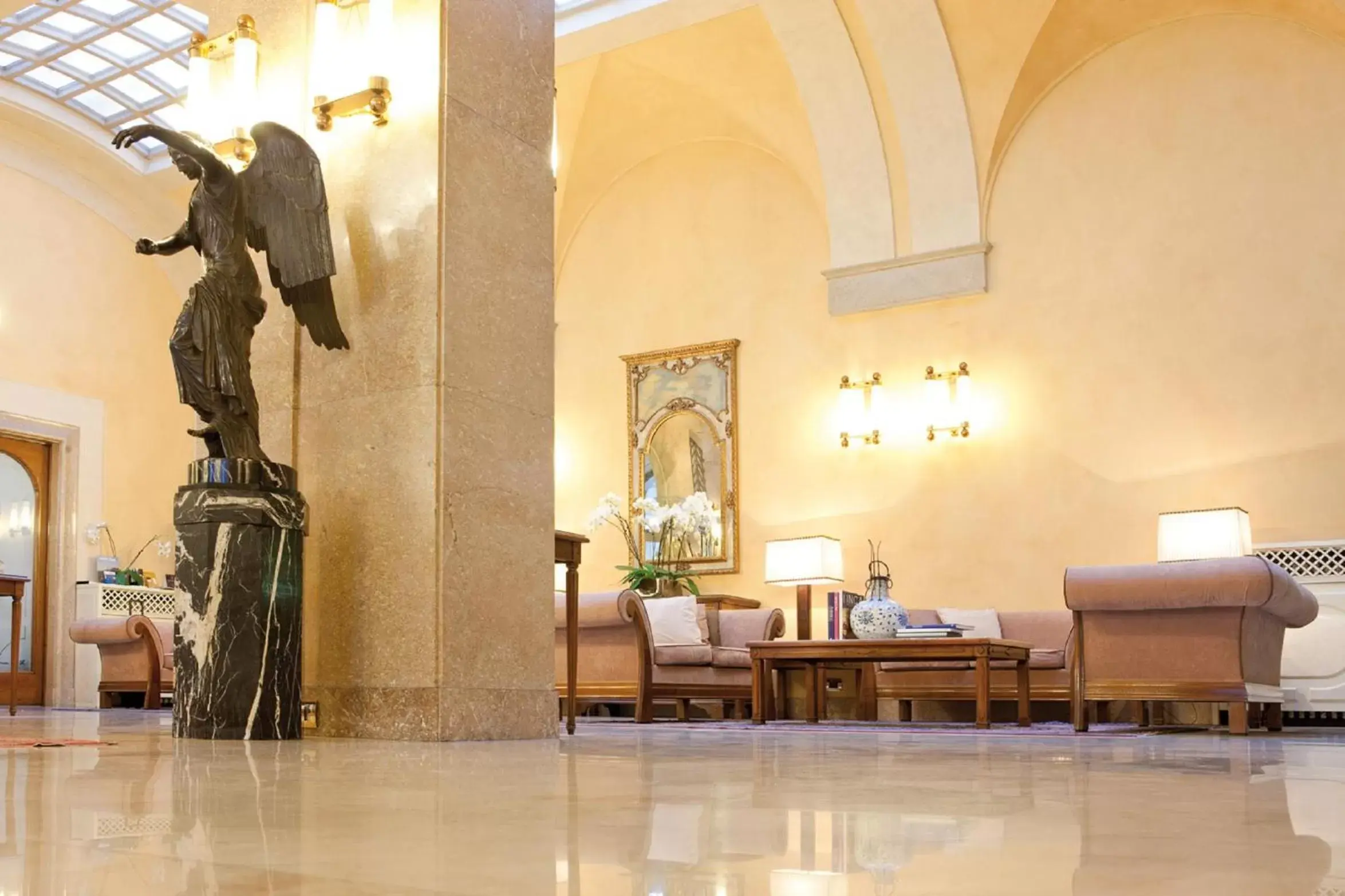 Lobby or reception in Hotel Vittoria