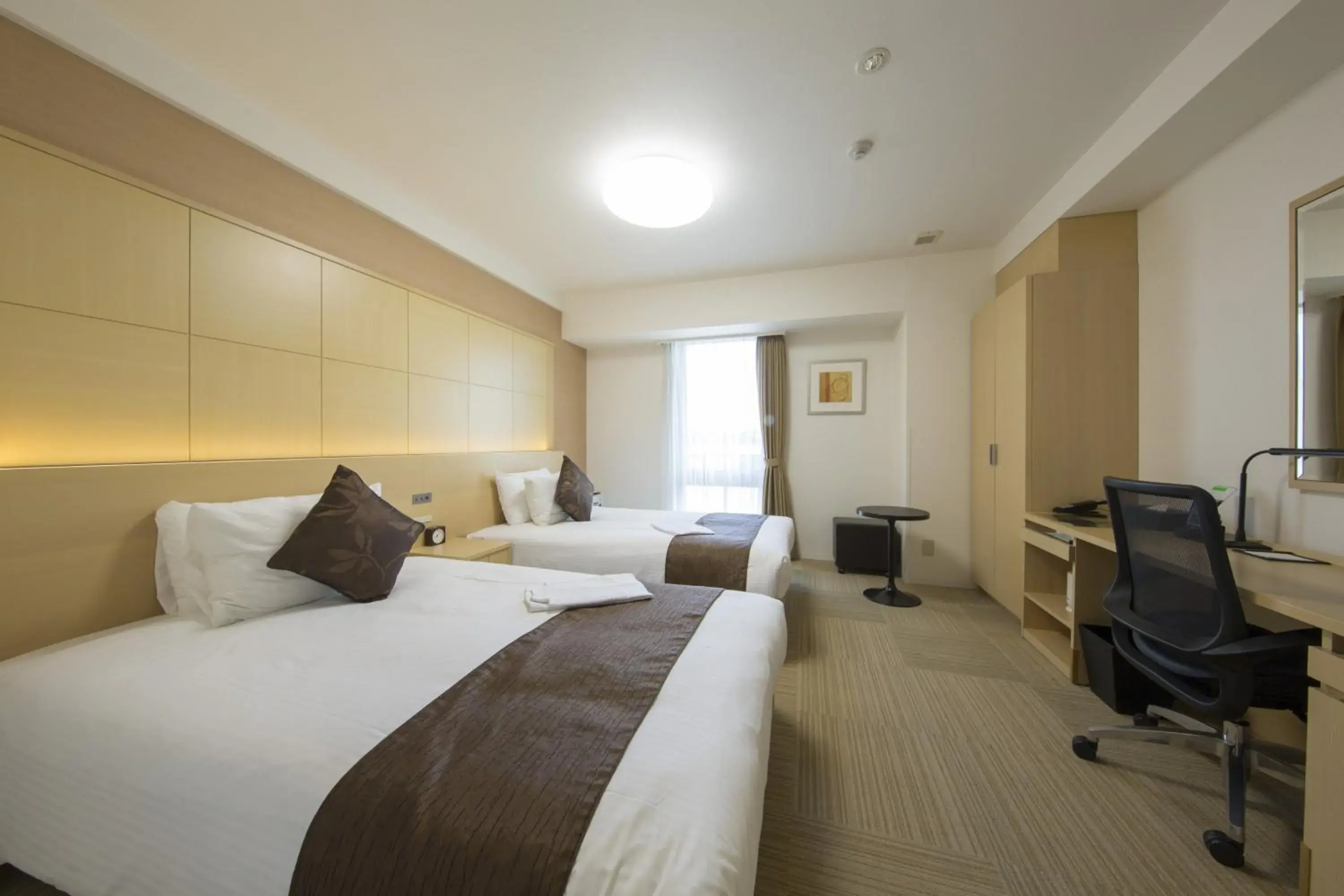 Photo of the whole room, Bed in Shizutetsu Hotel Prezio Shizuoka Ekinan