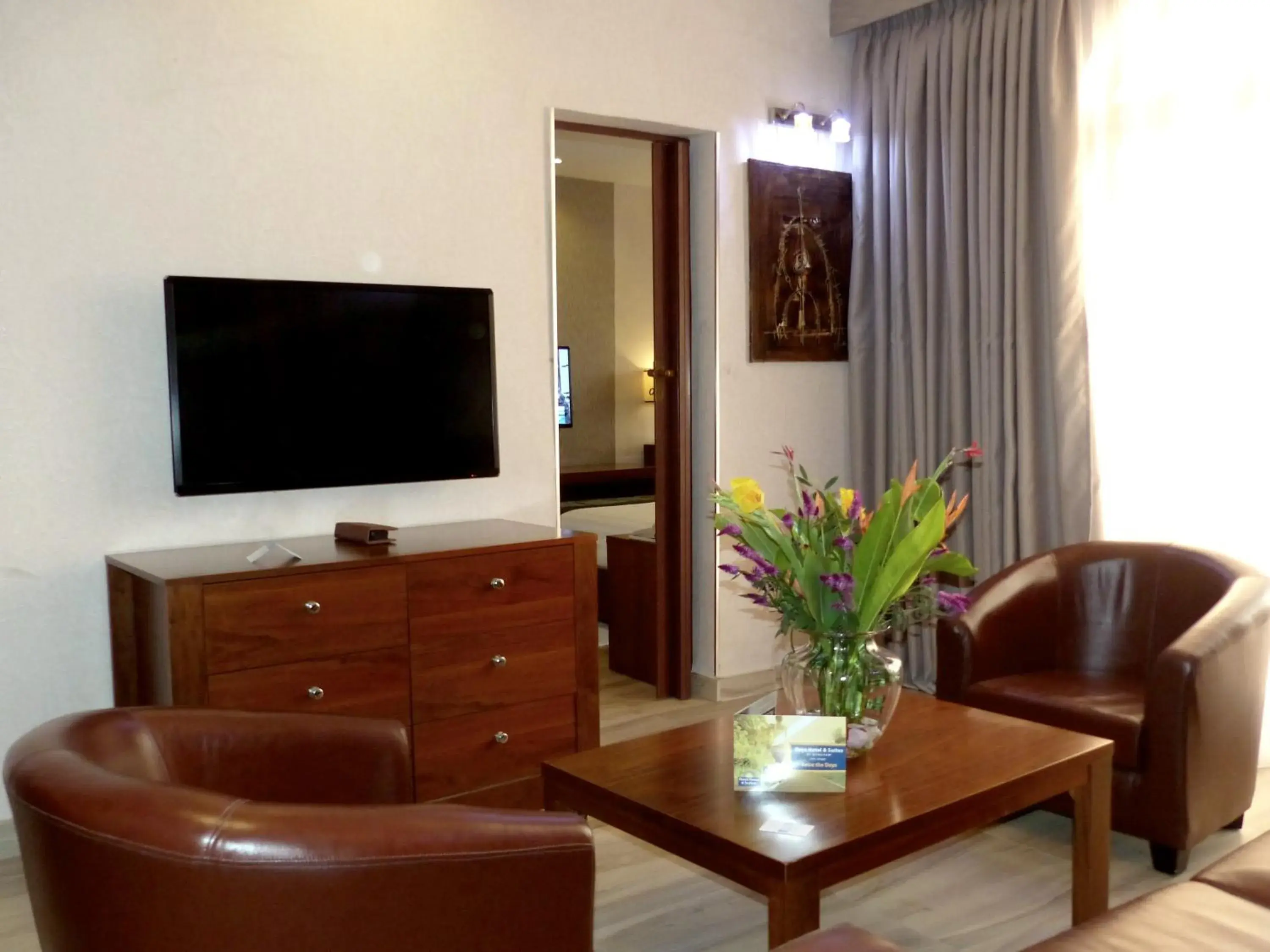 TV and multimedia, TV/Entertainment Center in Days Hotel & Suites by Wyndham Dakar