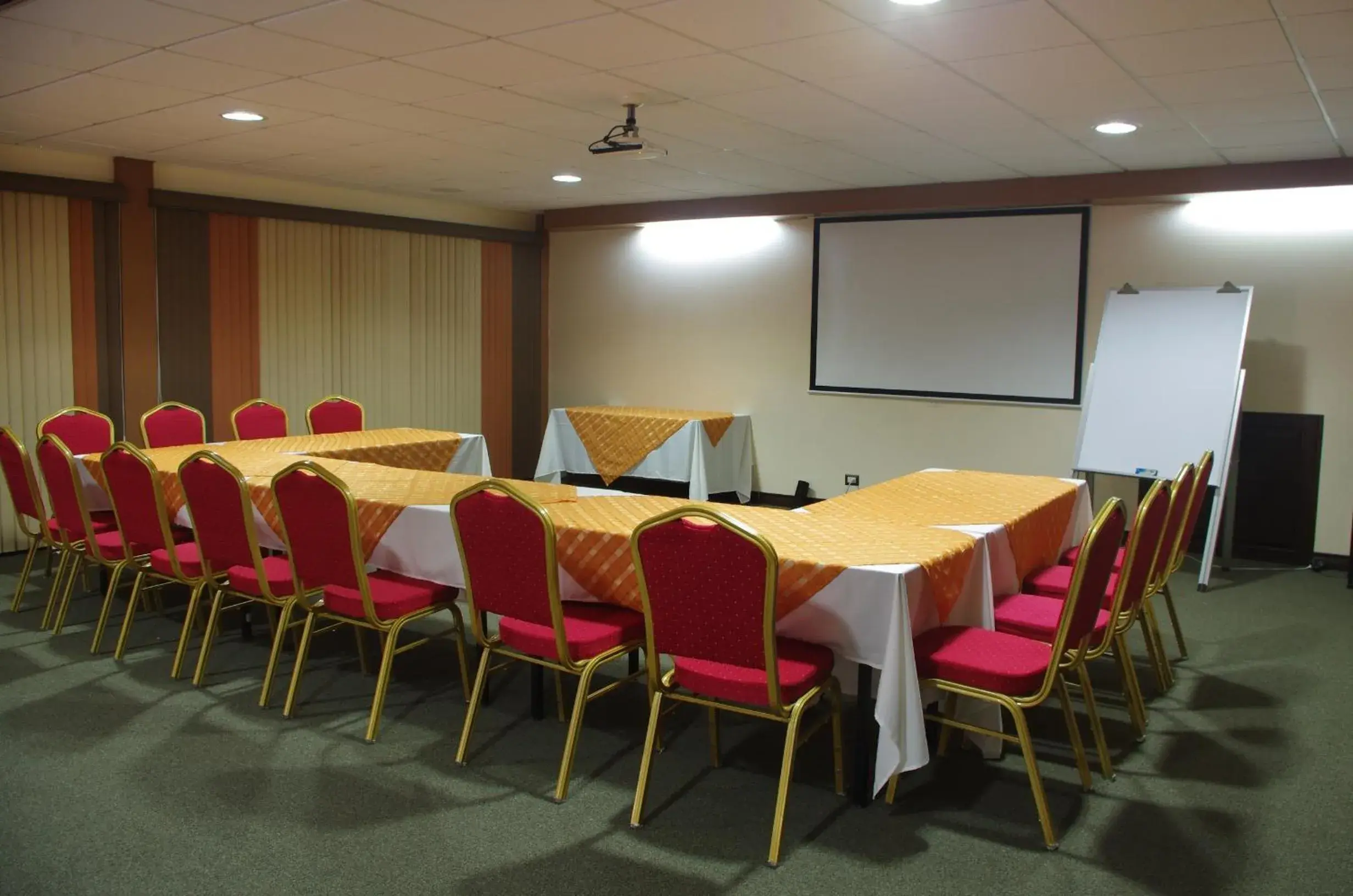 Business facilities in Hotel Robledal