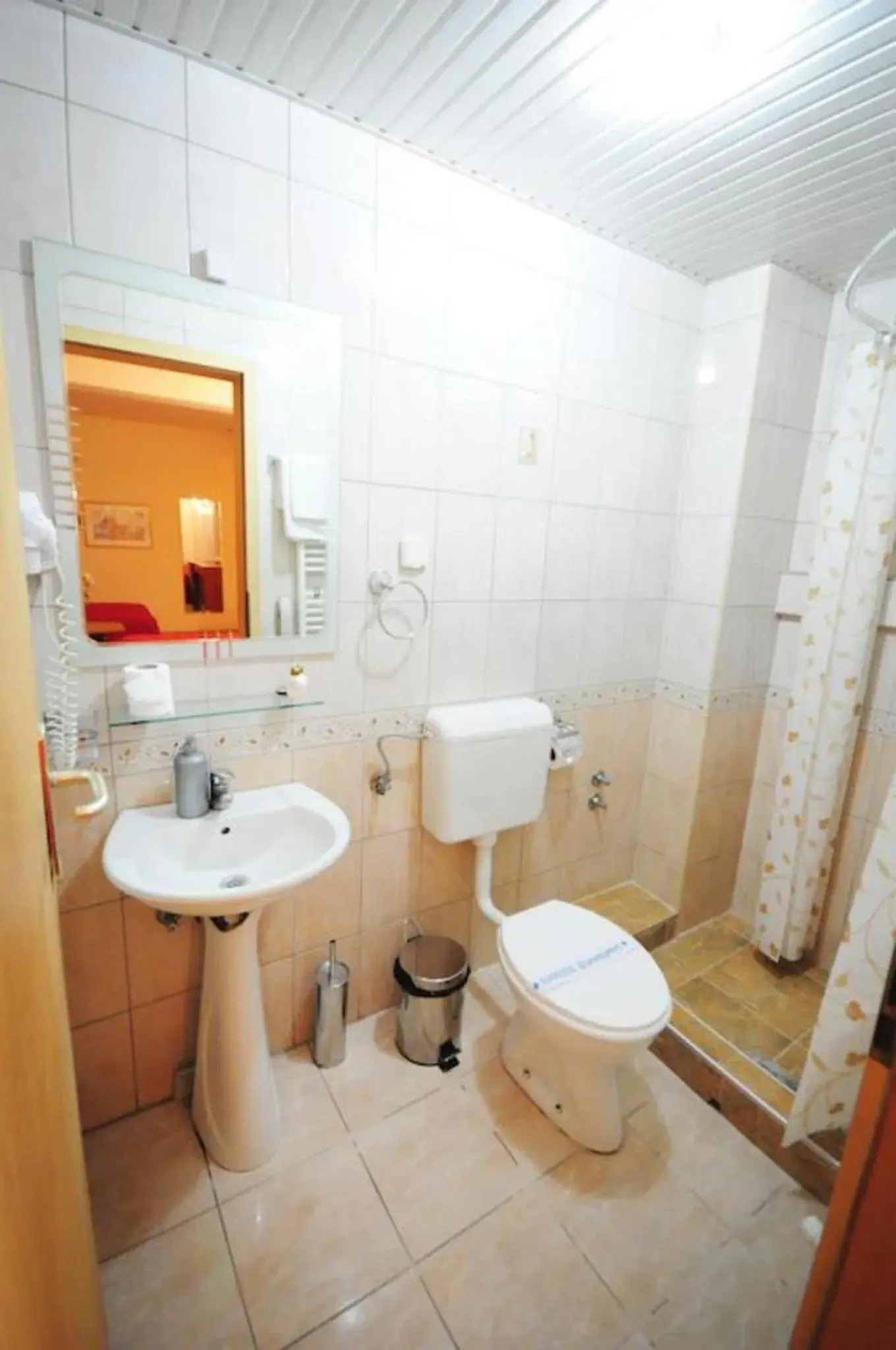 Toilet, Bathroom in HOTEL VIP SKOPJE