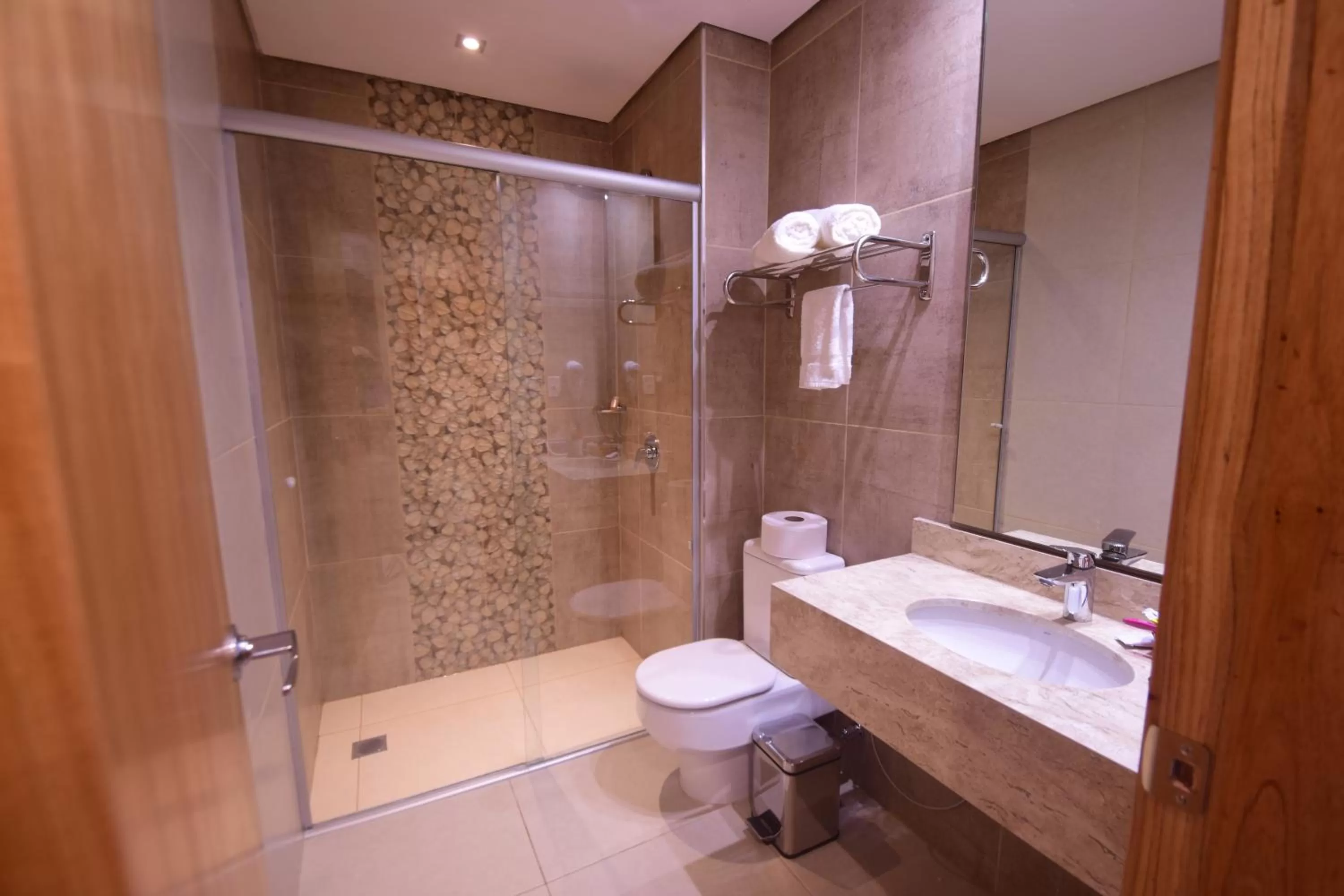 Bathroom in Hotel Le Pelican