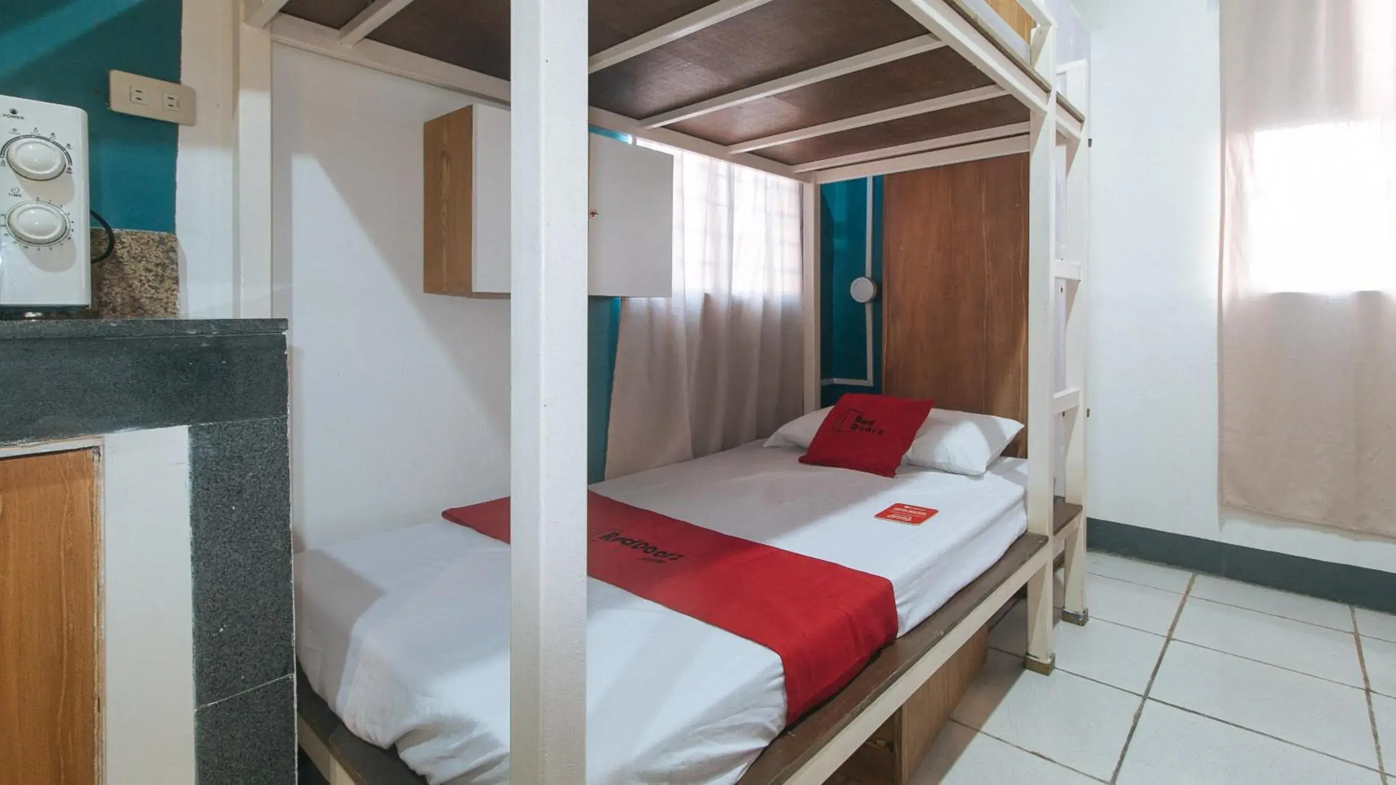 bunk bed, Bed in OYO 809 Crowne One Condo