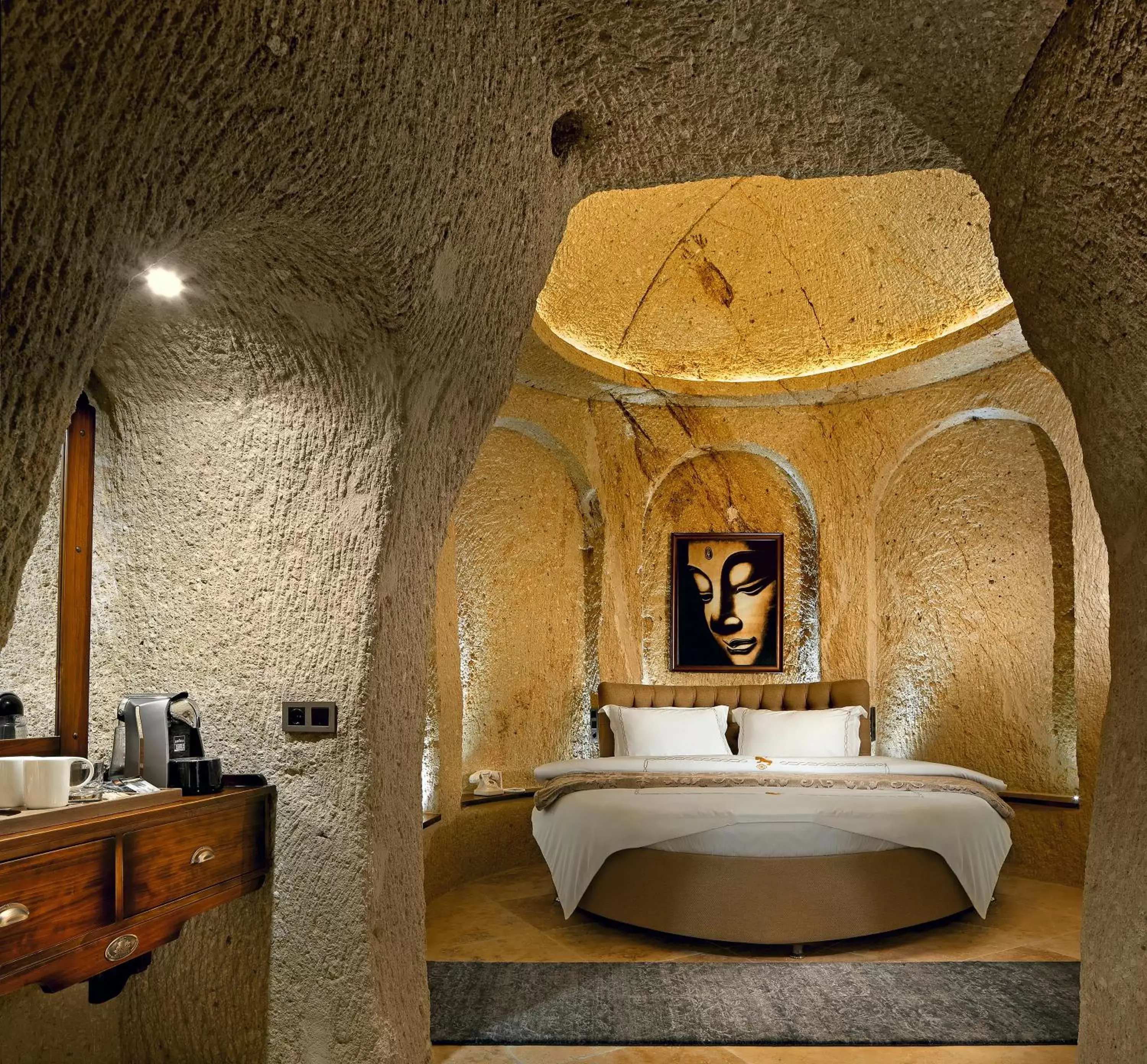 Bed, Bathroom in Seraphim Cave Suites & SPA