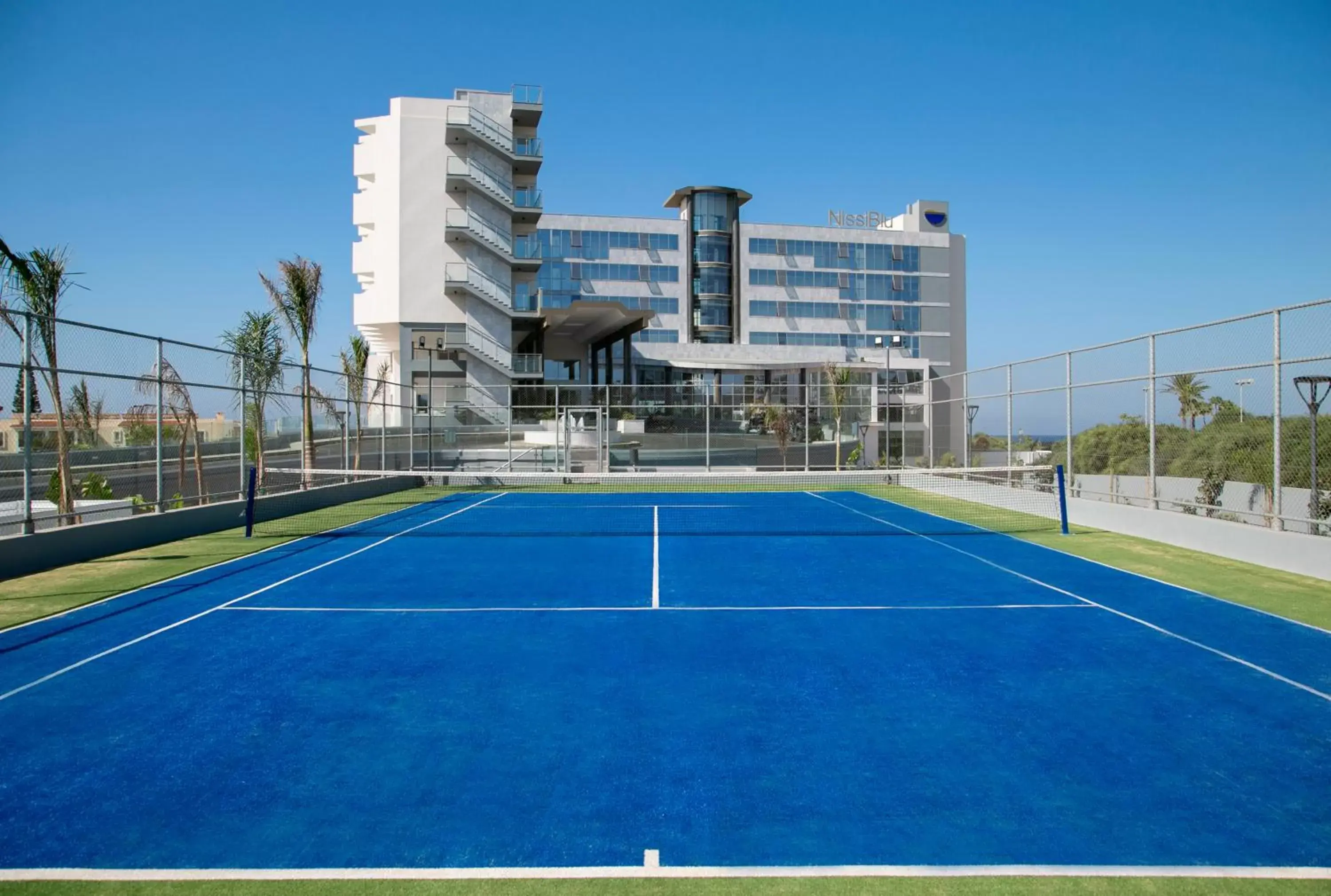 Tennis court, Tennis/Squash in NissiBlu Beach Resort