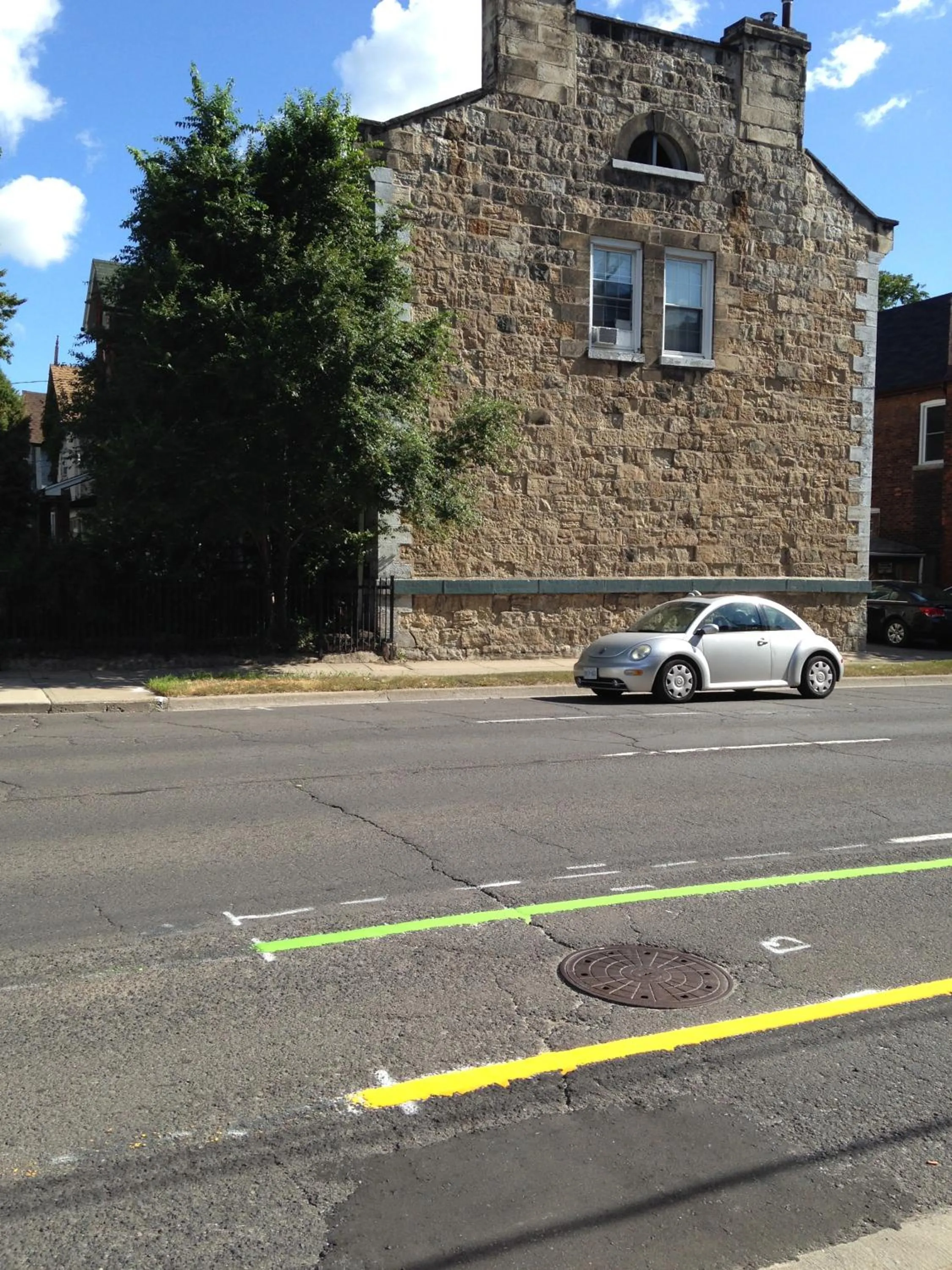 Facade/entrance in Pring Guesthouse