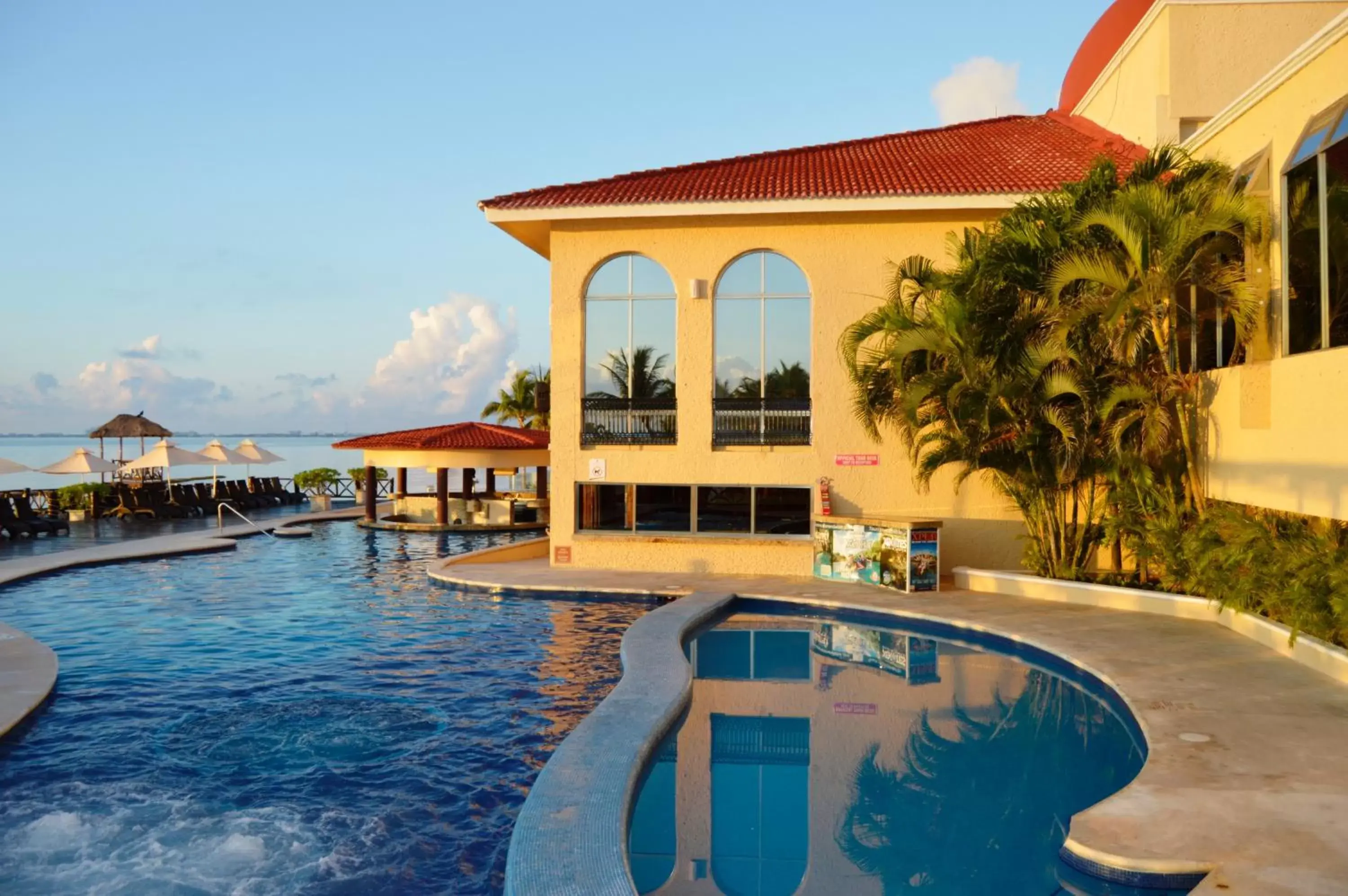 Staff, Swimming Pool in All Ritmo Cancun Resort & Water Park