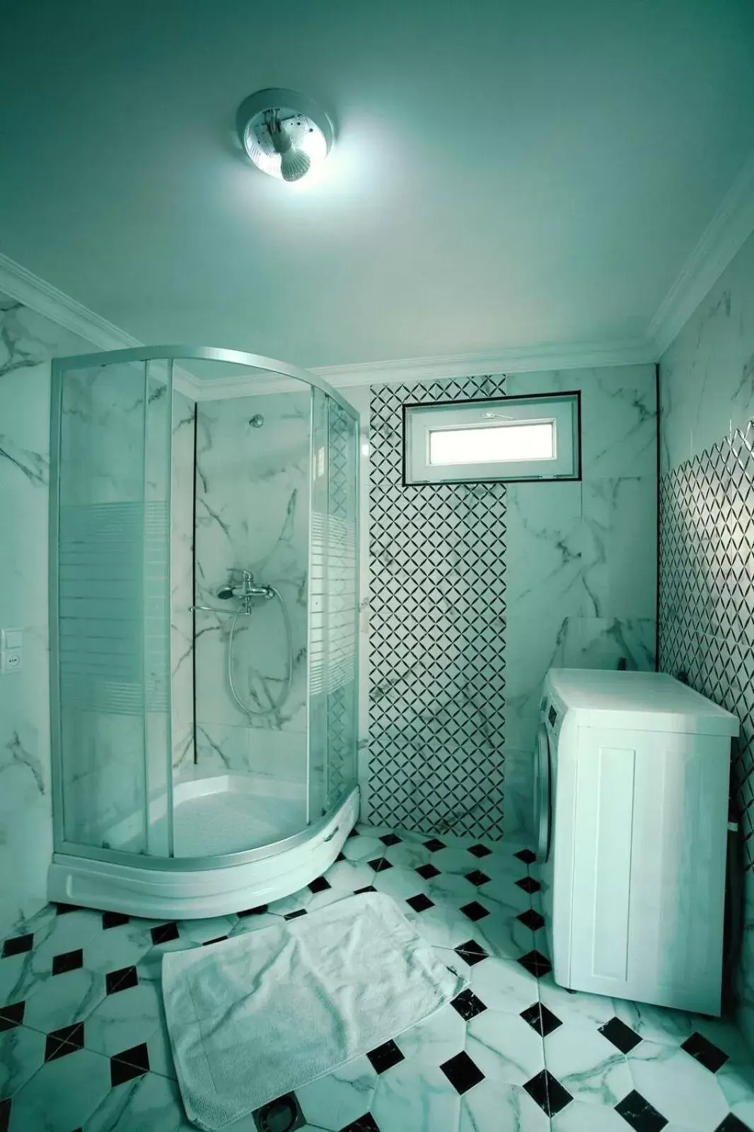 Three-Bedroom House in Apartment OLD KUTAISI Three-Bedroom House in Apartment OLD KUTAISI