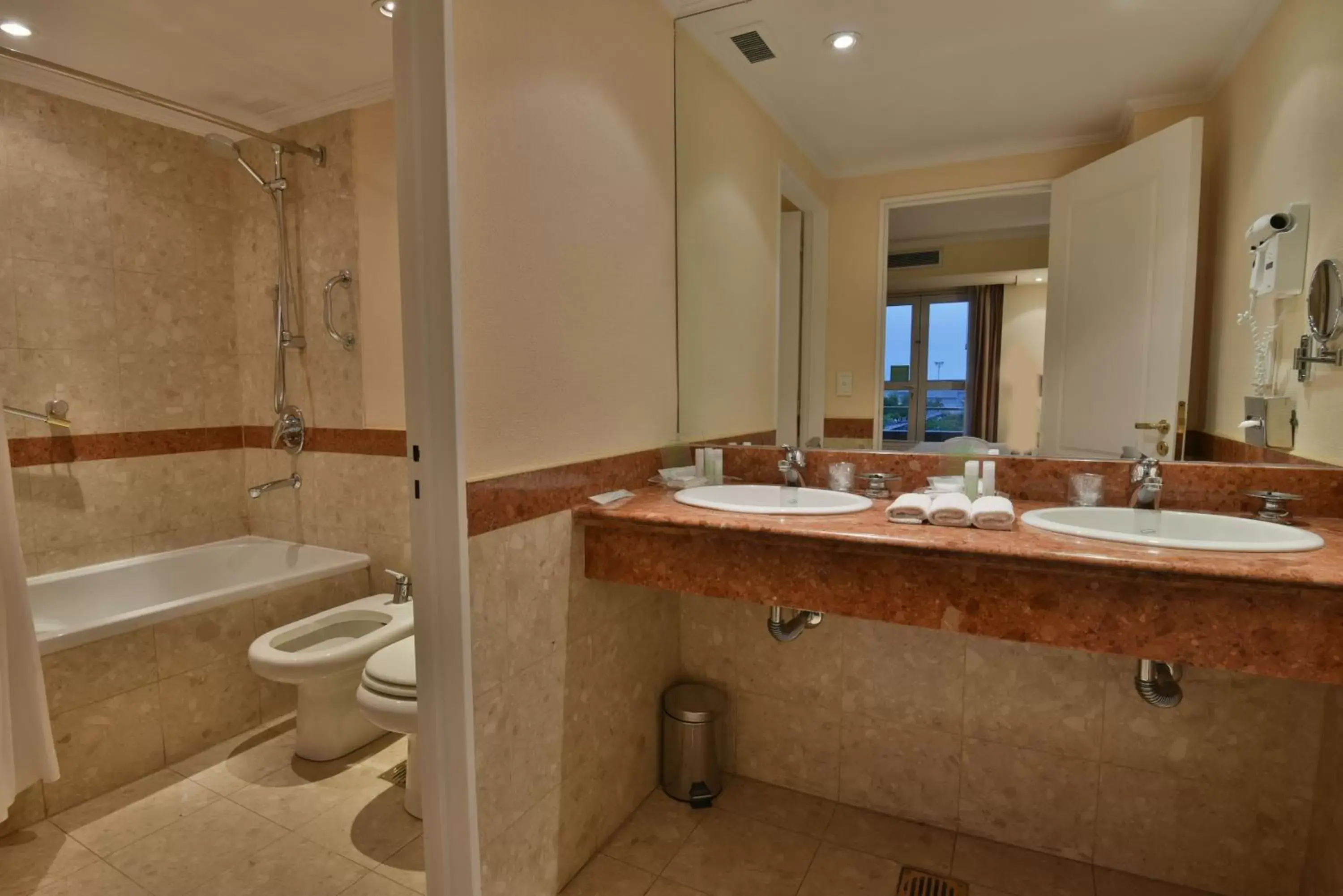 Bathroom in Holiday Inn Cordoba, an IHG Hotel